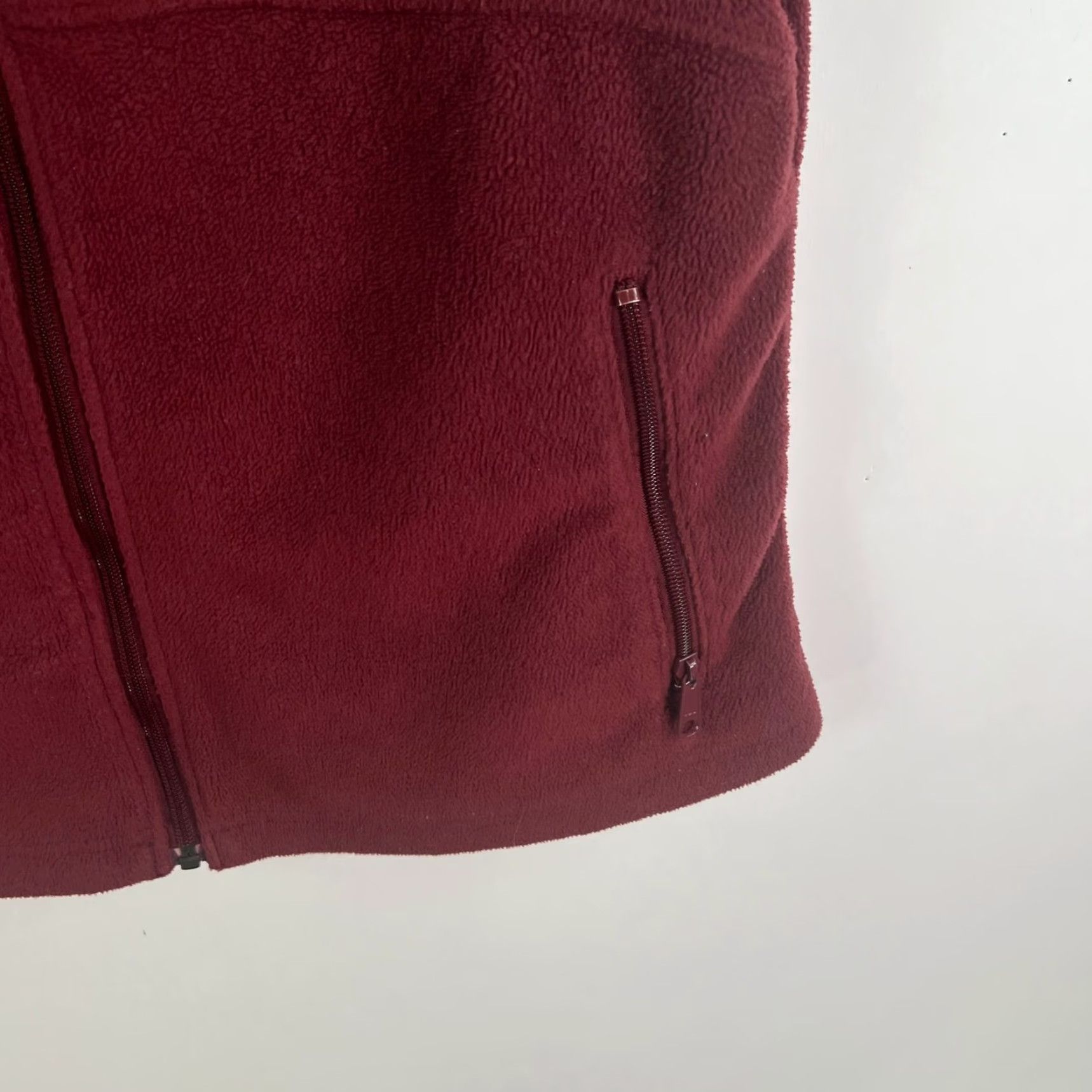 Vintage Columbia Sleeveless Fleece Vest Womens L Maroon Pockets Zip Embroidered Logo Jacket/Coat Mid-Length Vintage No Size L / US 10 / IT 46 - 3 Thumbnail