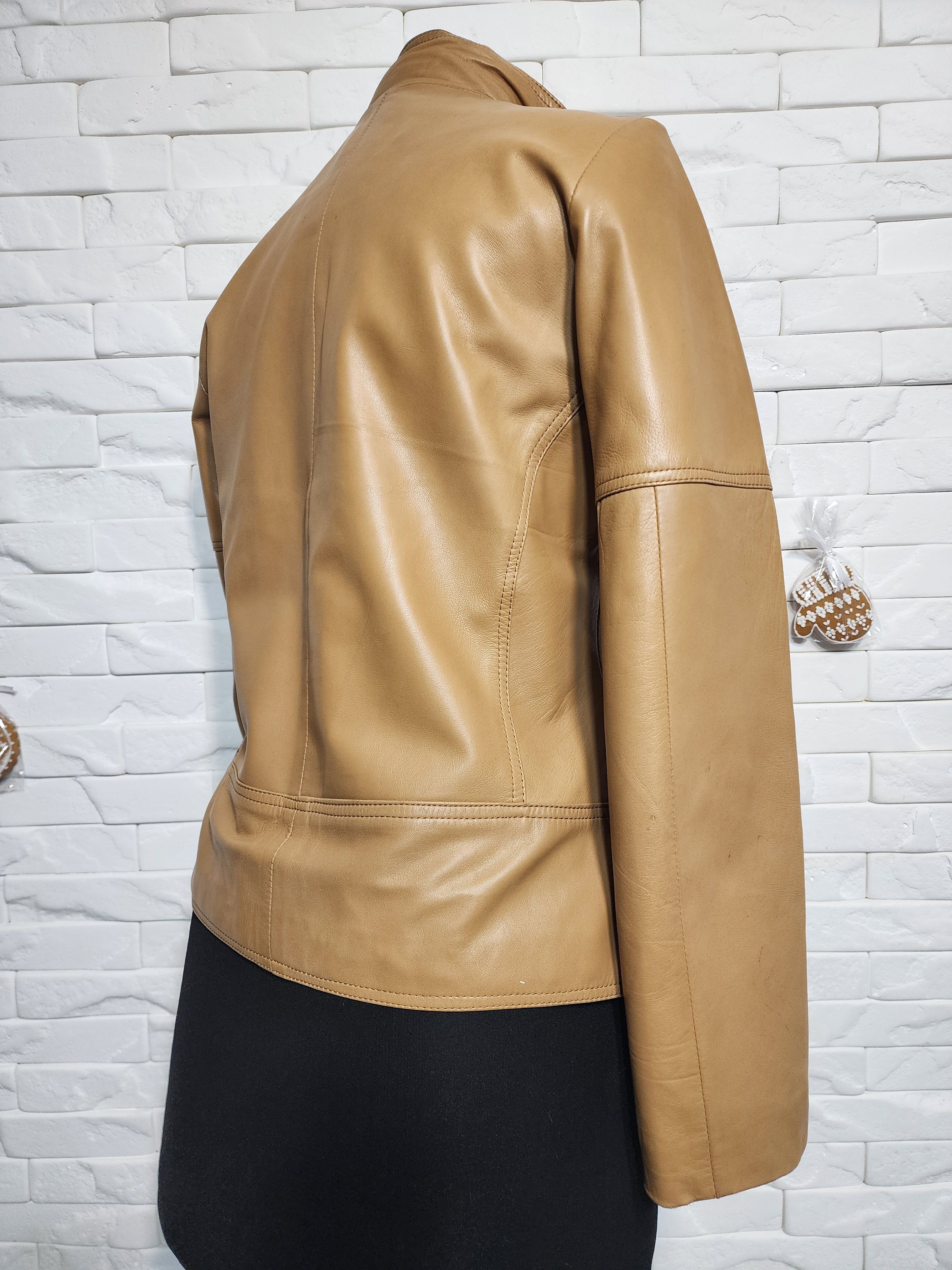 Other Brown Leather Jacket: Women's Sport Style, Metal Zipper Size M / US 6-8 / IT 42-44 - 5 Thumbnail