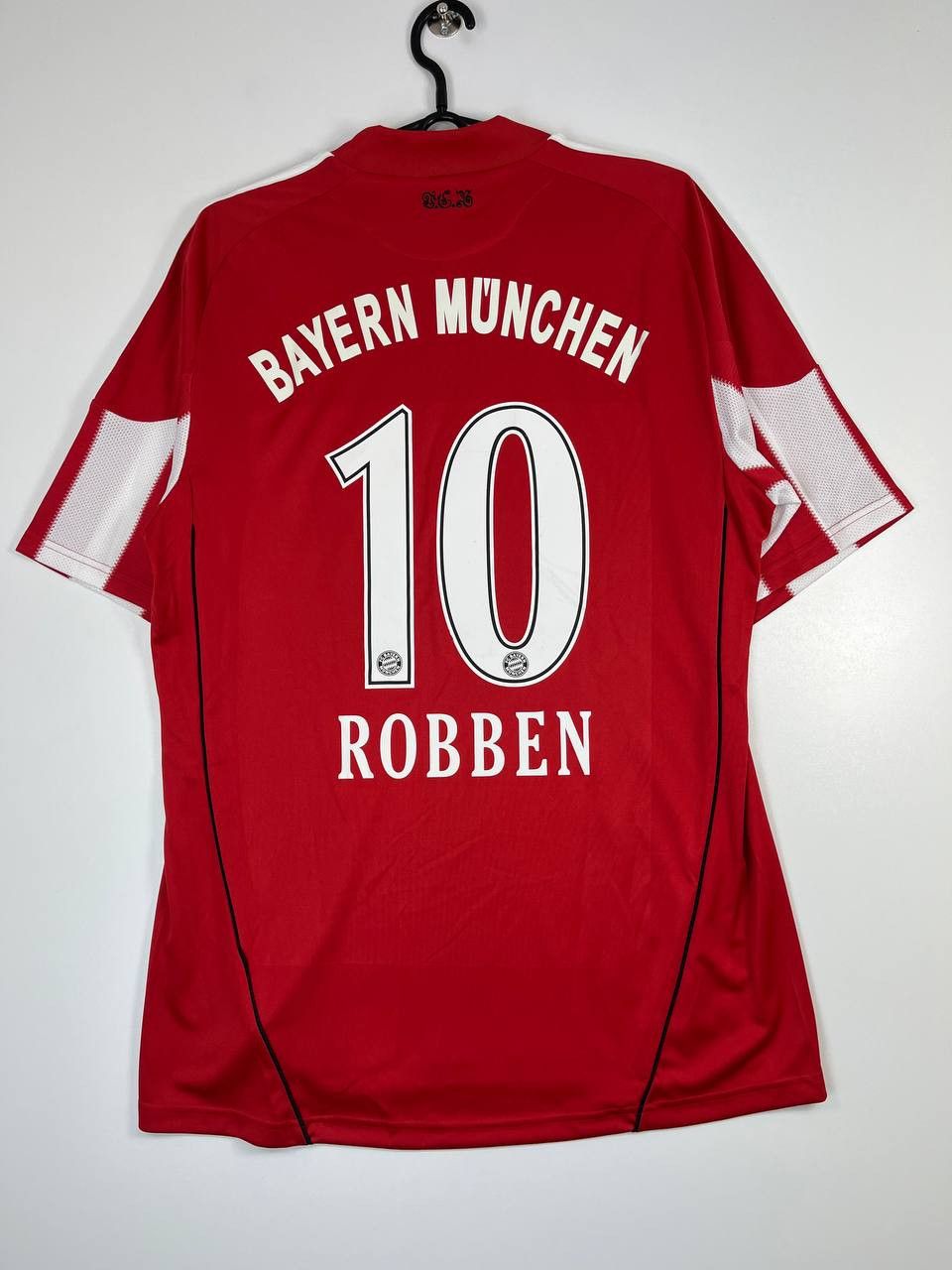 Adidas Adidas FC Bayern Munich 2010/11 Home Jersey #10 Robben Sz M Size US M / EU 48-50 / 2 - 8 Thumbnail