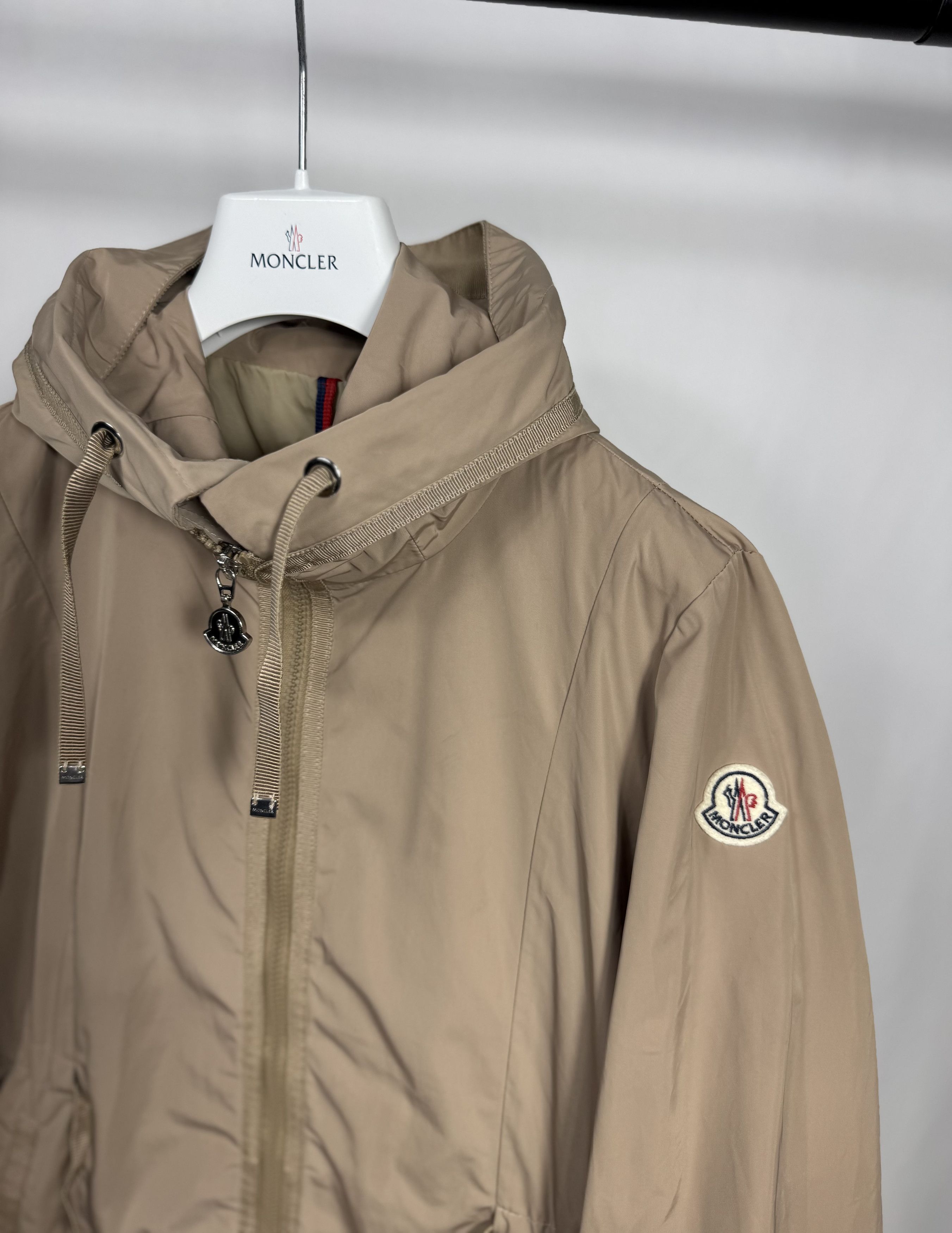 Moncler Moncler Neombre Jacket Size M / US 6-8 / IT 42-44 - 2 Thumbnail