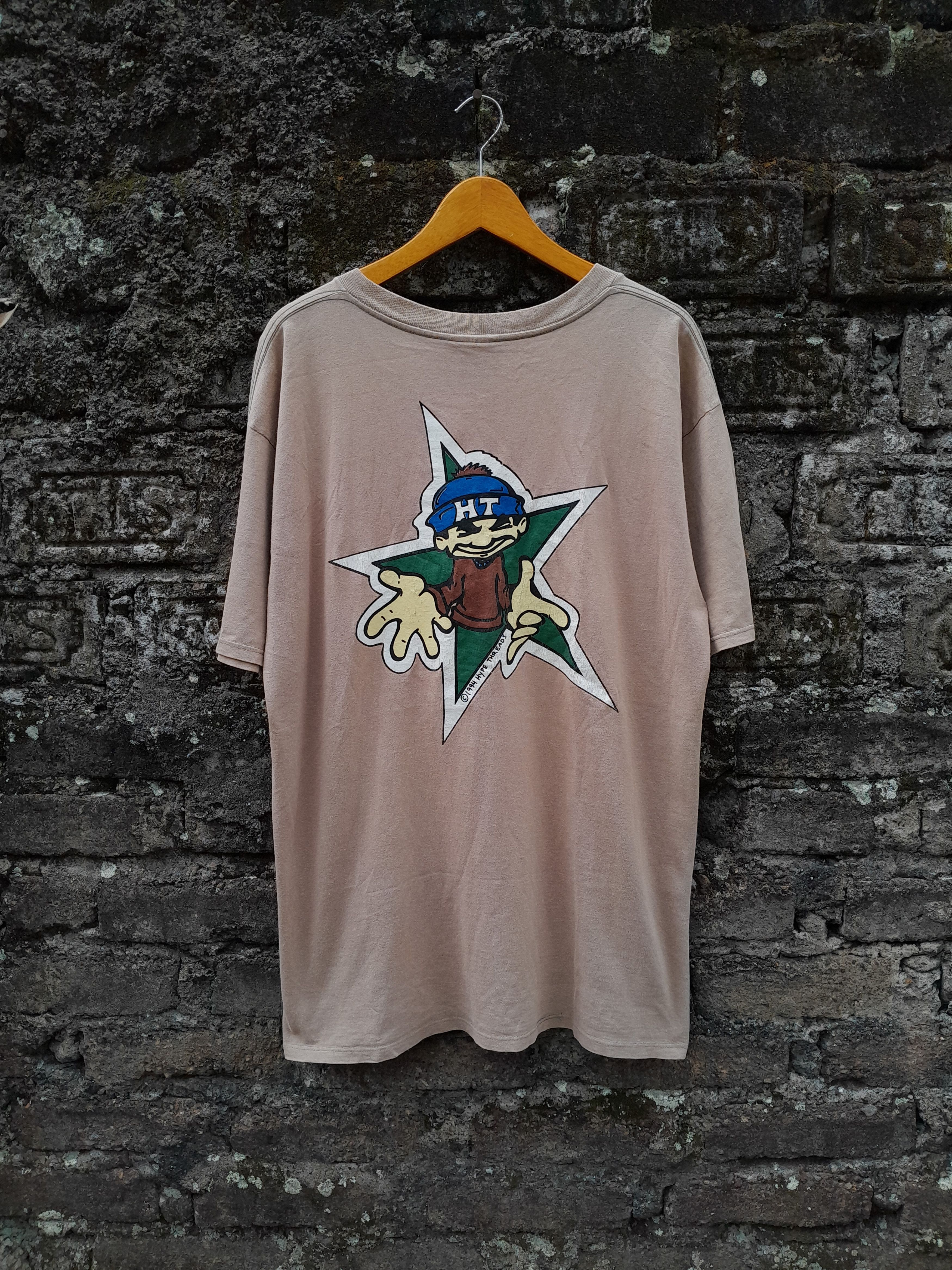 Vintage Vintage 90s Streetwear Hype Threads hip hop t-shirt Size US L / EU 52-54 / 3 - 2 Thumbnail