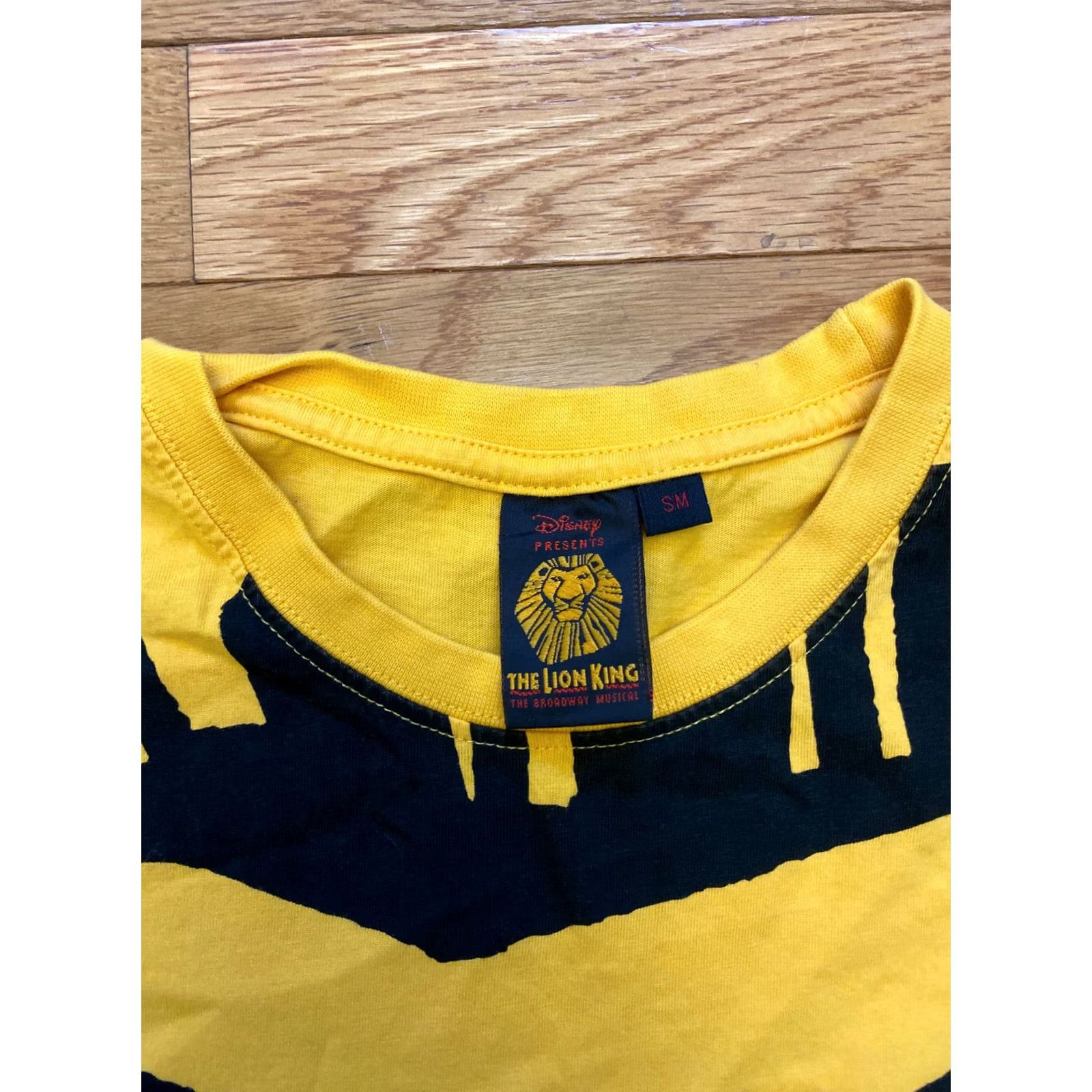 Disney VINTAGE Disney The Lion King Broadway Musical All Over Print T Shirt 2000’s Sz S Size US S / EU 44-46 / 1 - 3 Thumbnail