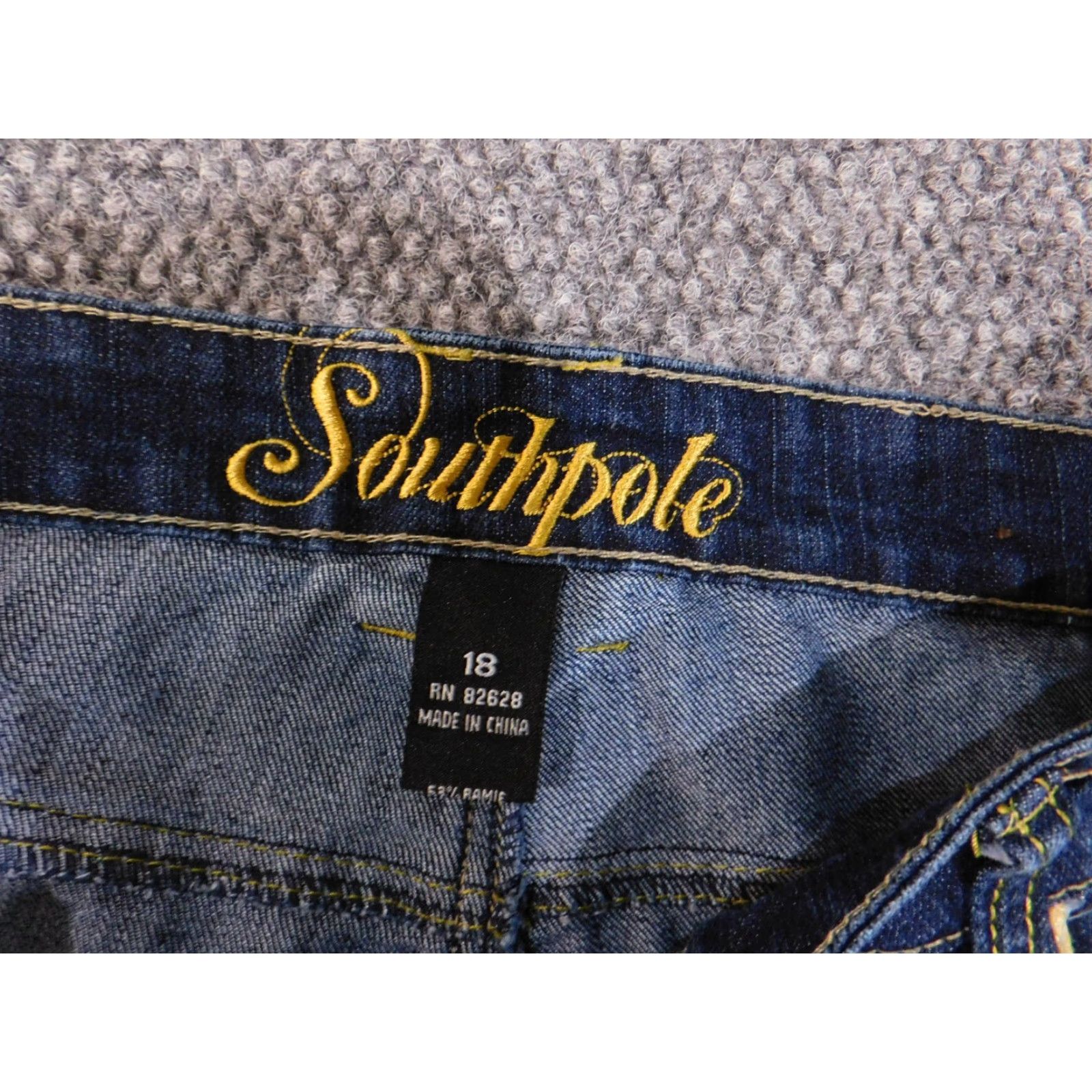 Southpole southpole Jeans Womens 18 Capri High Rise Denim Cuffed Hip Hop Vintage Style Blue Size 40" / US 18 - 4 Thumbnail