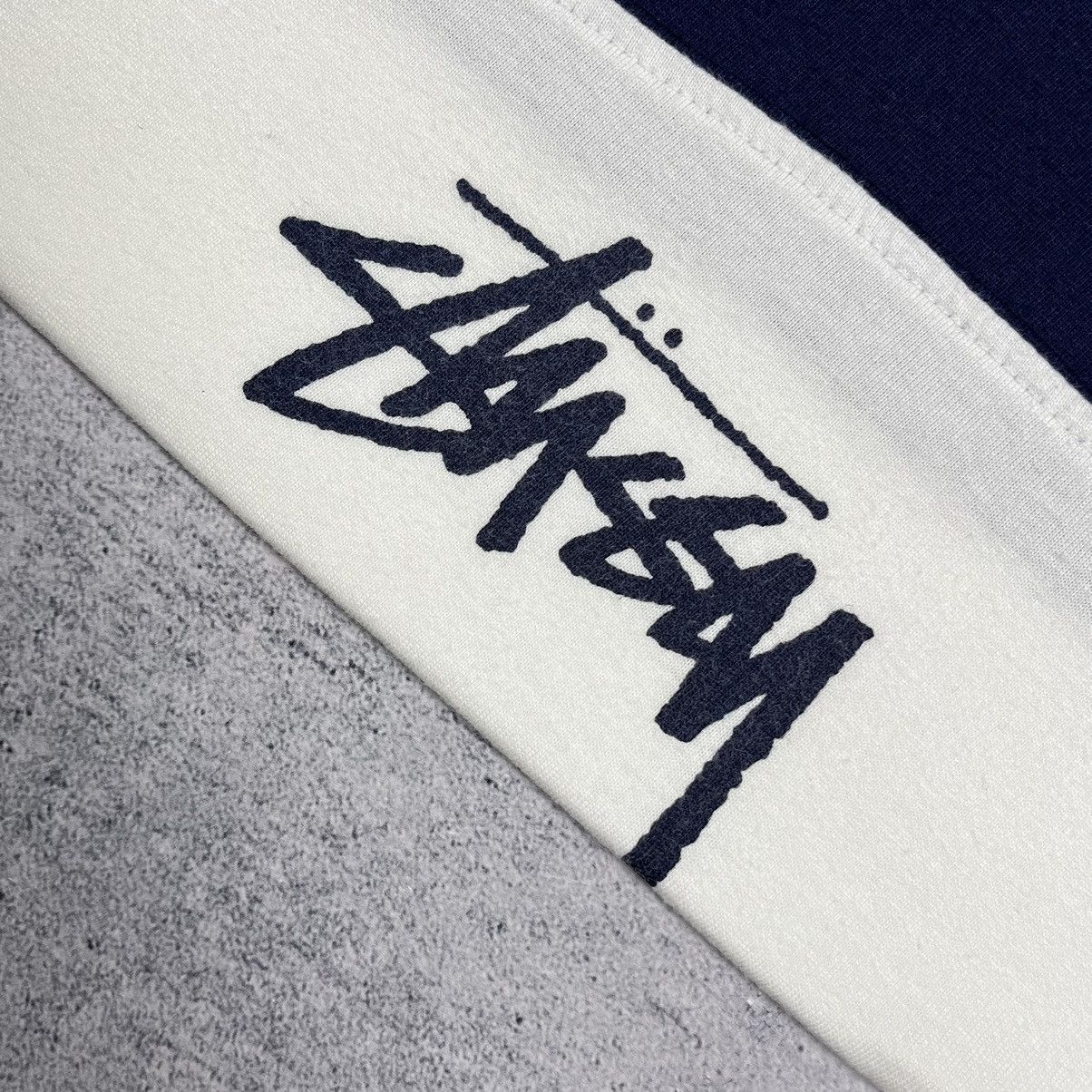 Stussy Vintage Stussy V Neck Graffiti Big Logo T Shirt 90’s Size US S / EU 44-46 / 1 - 13 Thumbnail