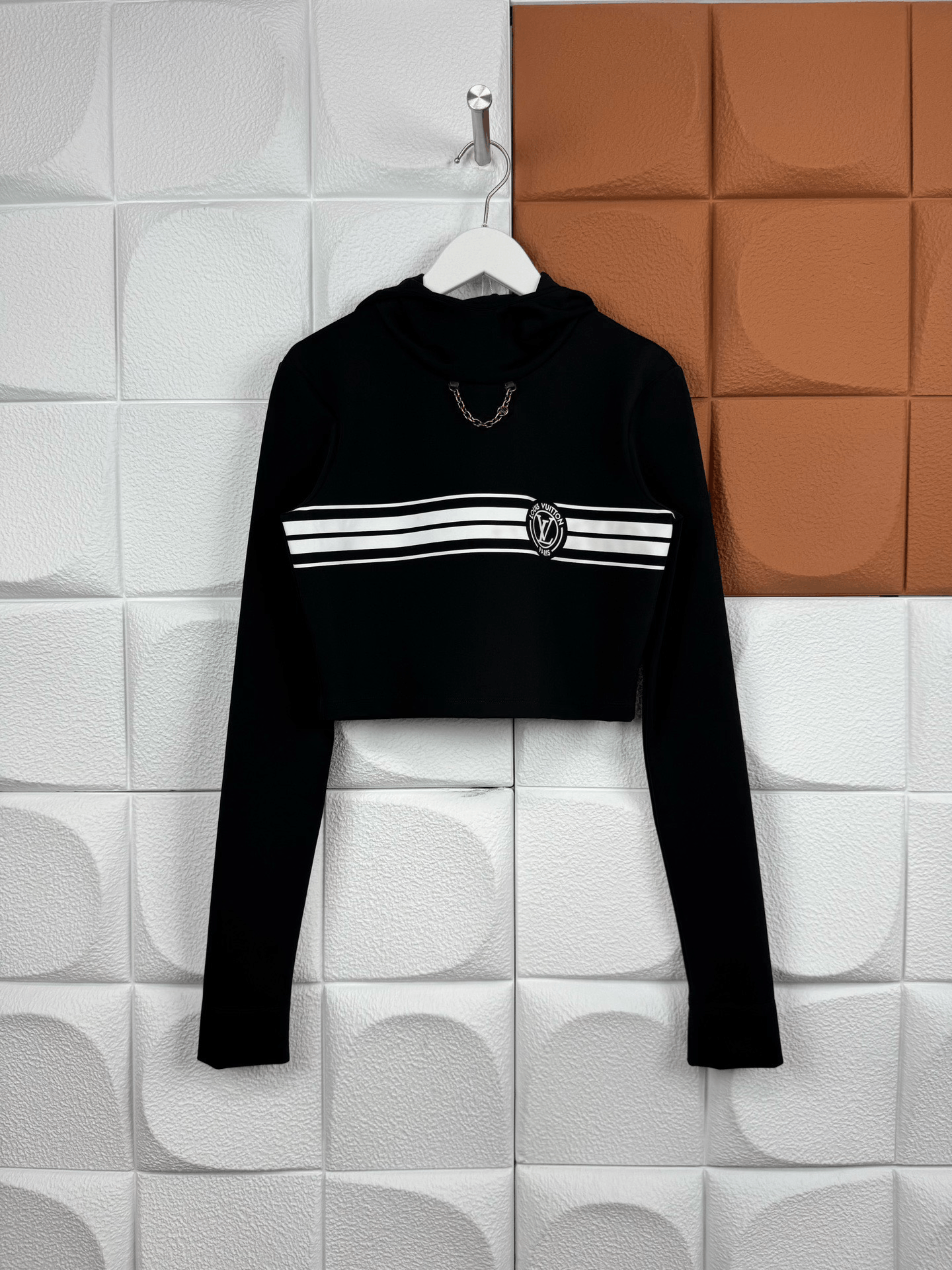 Louis Vuitton Louis Vuitton Hoodie M Women Size M / US 6-8 / IT 42-44 - 1 Thumbnail