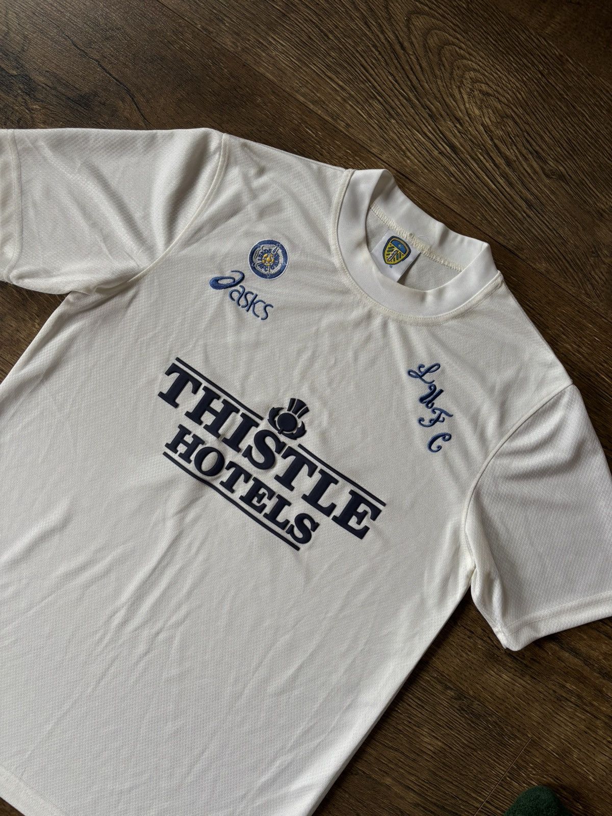 Asics × Vintage LEEDS UNITED 1995/1996 HOME FOOTBALL SHIRT ASICS JERSEY Size US M / EU 48-50 / 2 - 3 Thumbnail