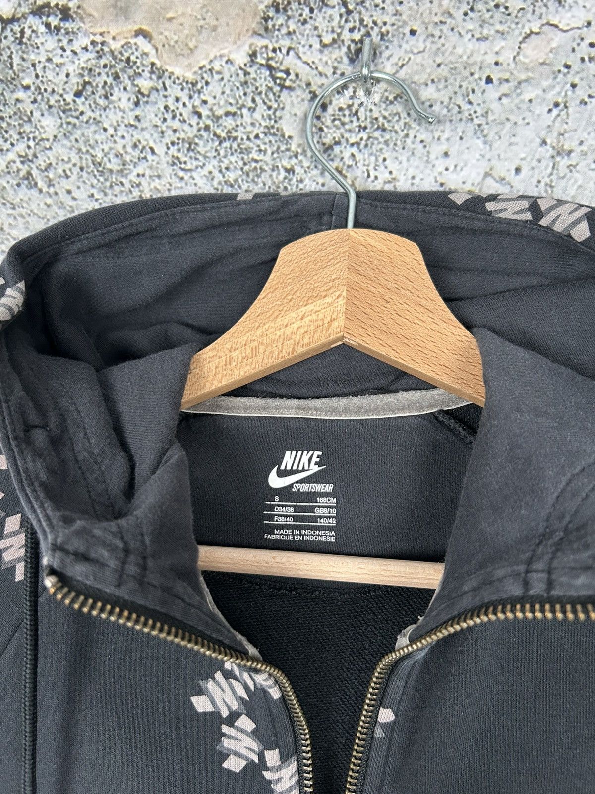 Nike Nike Zip Hoodie Streetwear Vintage Sportswear Y2K 00s Size US S / EU 44-46 / 1 - 5 Thumbnail
