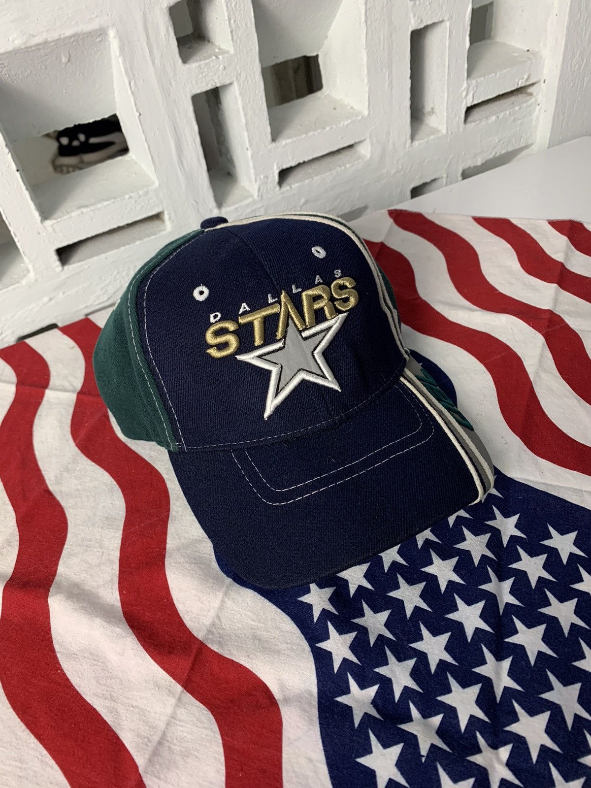 Vintage Vintage Zhat NHL Dallas Stars Hat Size ONE SIZE - 2 Thumbnail