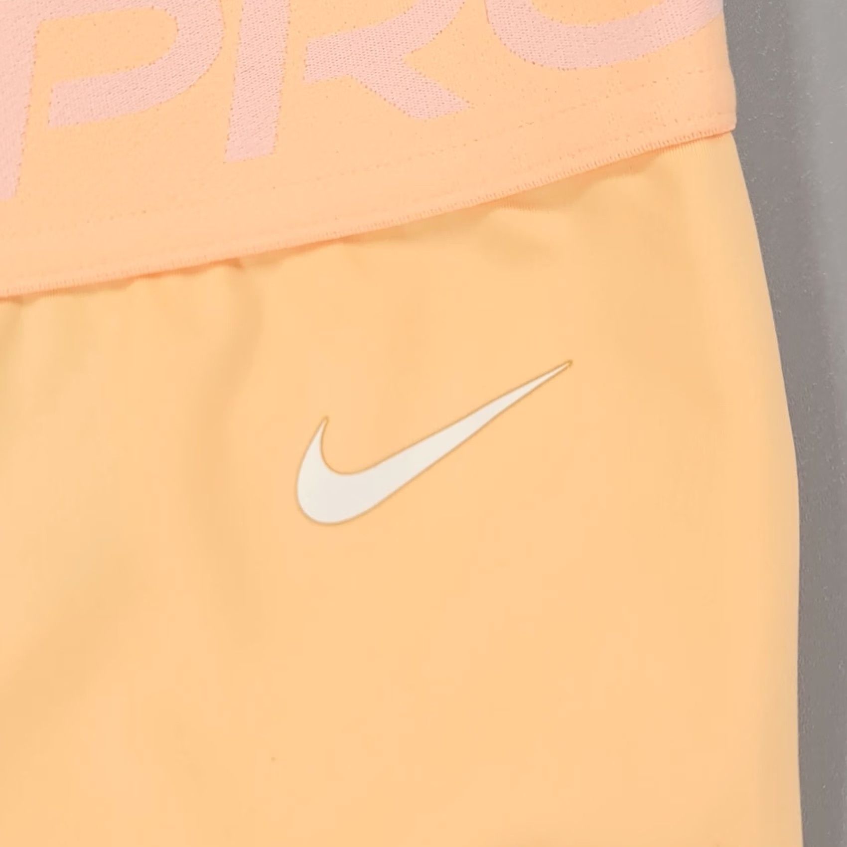 Nike VINTAGE Nike Pro Womens Leggings Orange Small High Rise Tight Fit 7/8 Length CU4718-884 Size 28" / US 6 / IT 42 - 4 Thumbnail