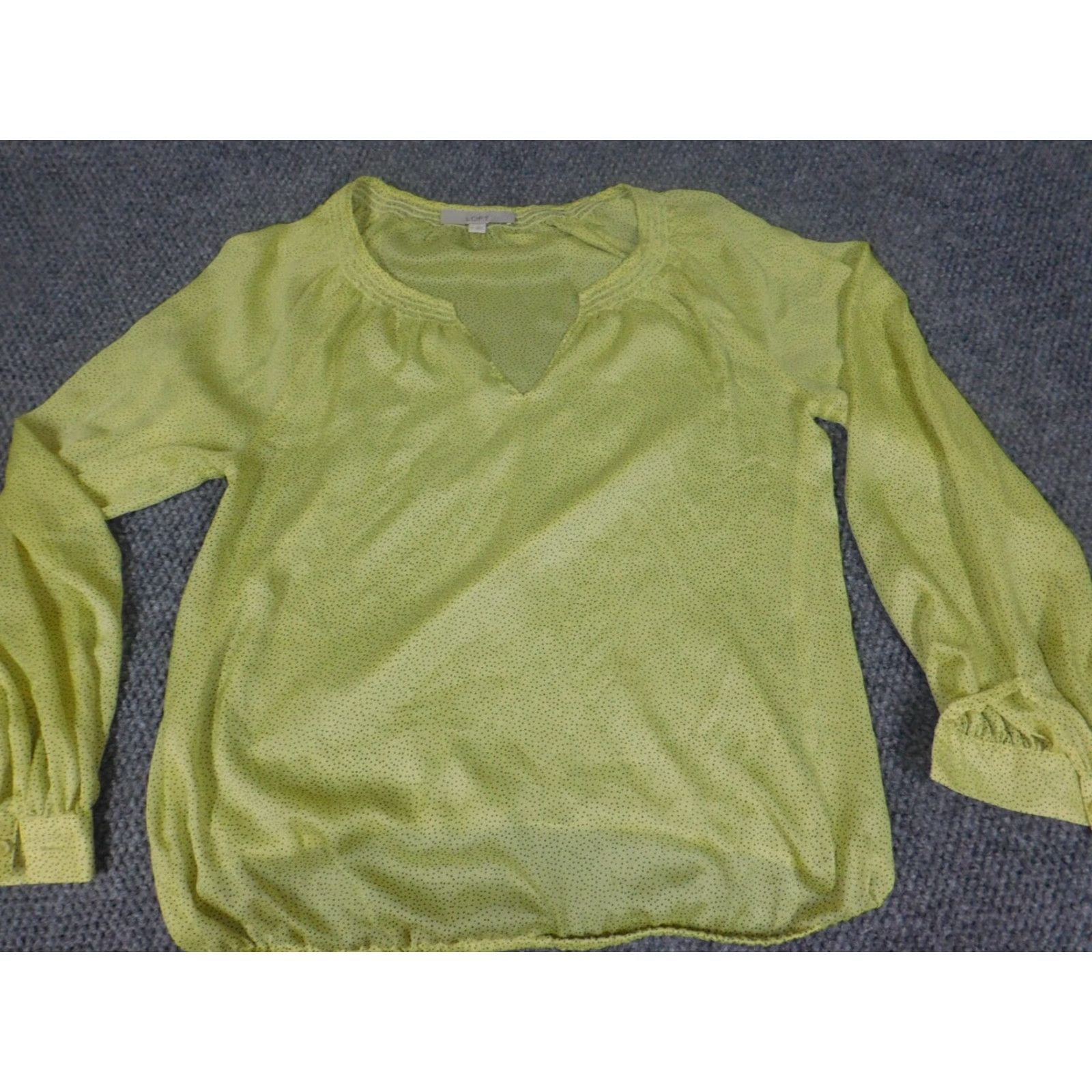 Ann Taylor Ann Taylor Loft Blouse M Womens Long Sleeve Round Neck Green Polyester Casual Regular Button Top Size M / US 6-8 / IT 42-44 - 4 Thumbnail