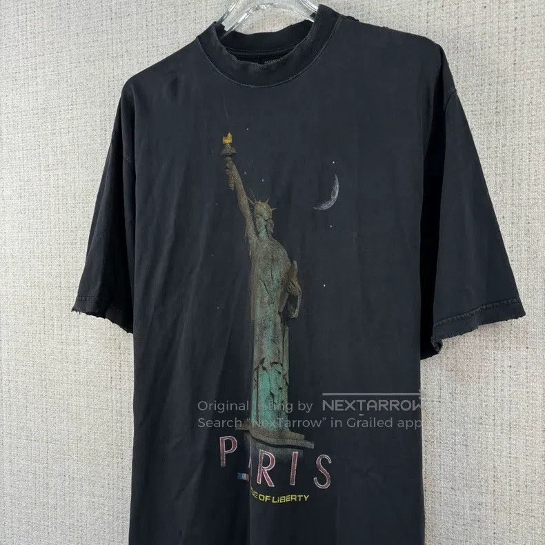 Balenciaga Balenciaga Washed Destroyed Statue of Liberty Short Sleeve Size US S / EU 44-46 / 1 - 2 Thumbnail