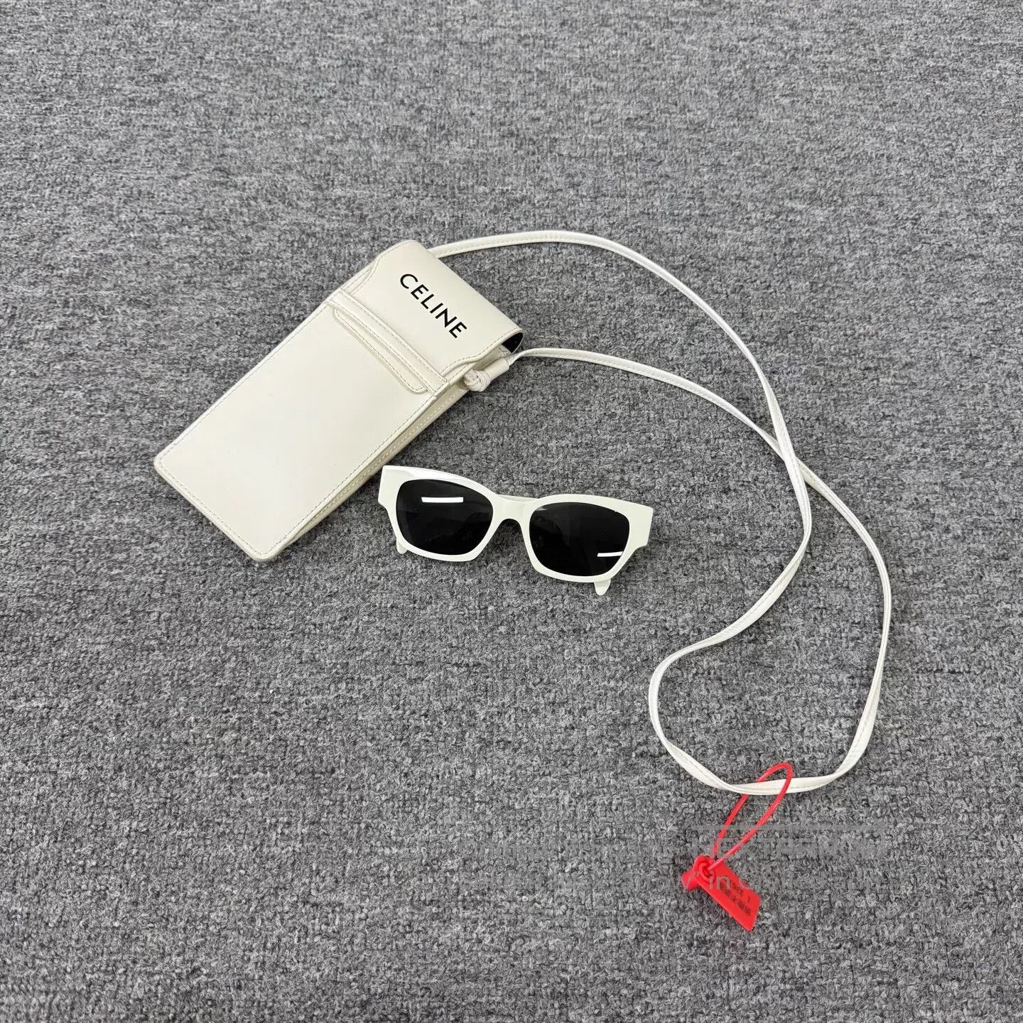 Celine CELINE Alphabet logo, white, cat-eye rectangle, sunglasses Size ONE SIZE - 1 Thumbnail