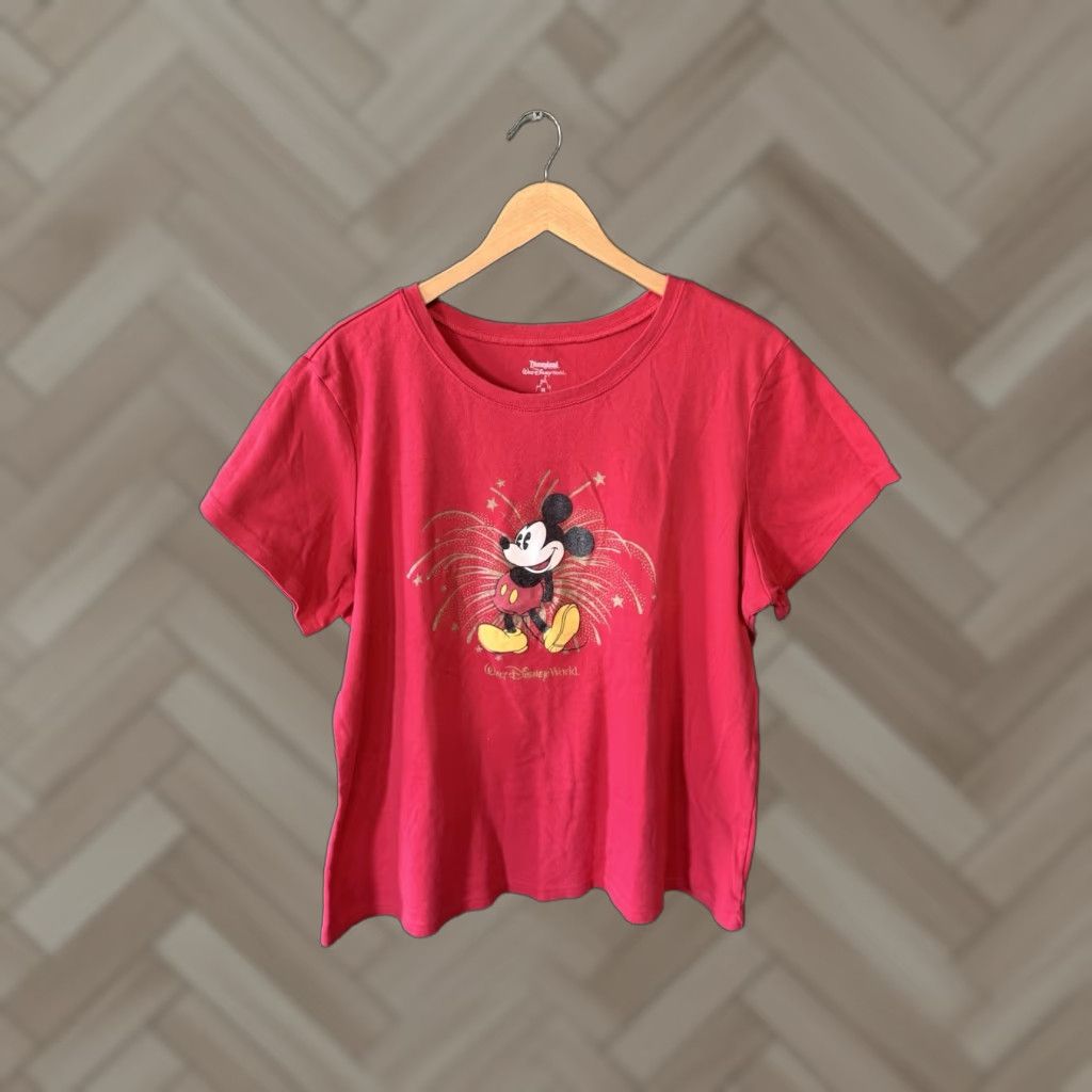 Disney Disney Parks Womens Red Short Sleeve Mickey Graphic T-shirt Plus Size 3X Size XXL / US 16-18 / IT 52-54 - 1 Thumbnail