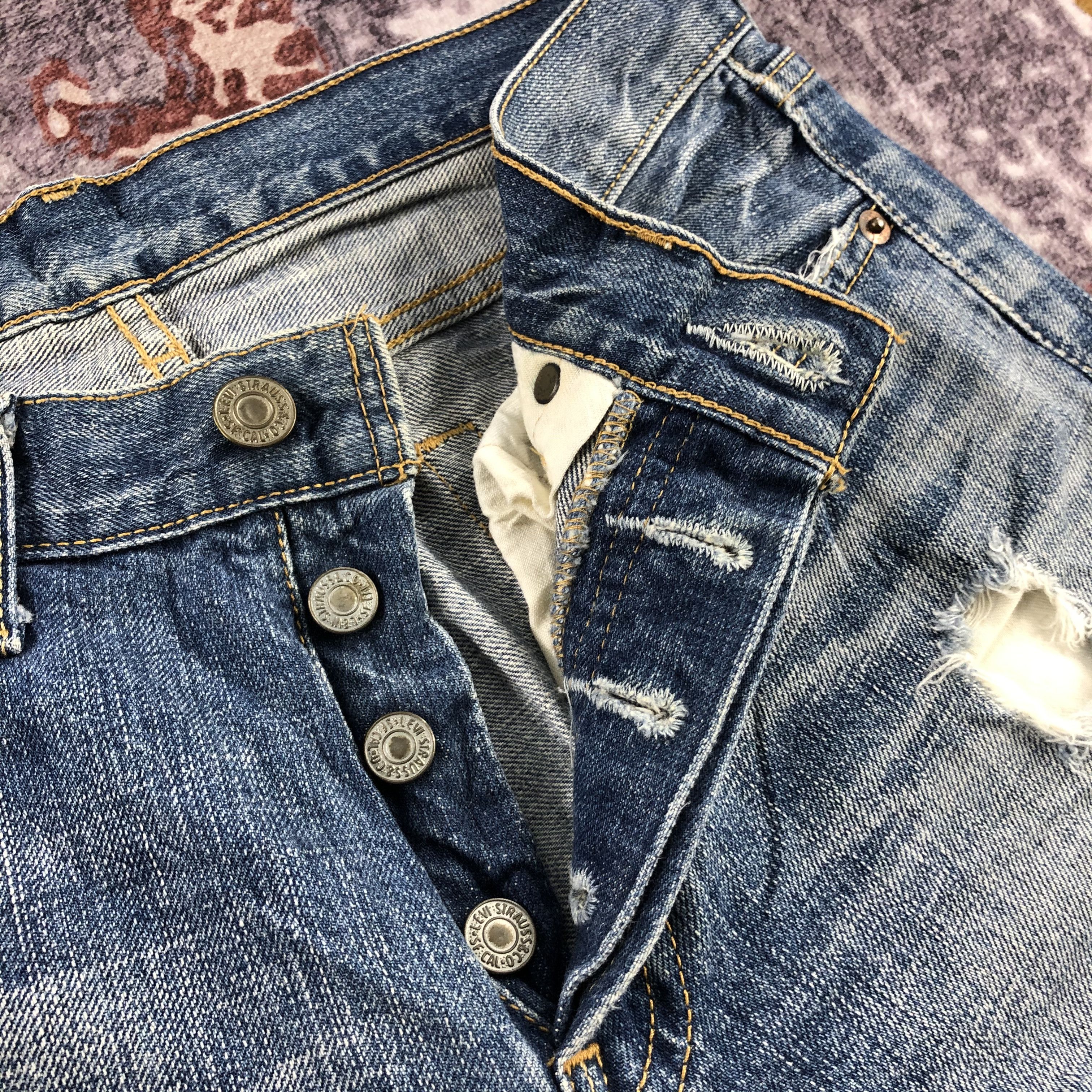 Levi's Vintage 90s Blue Wash Levis 501 Jeans-JM3057 Size US 28 / EU 44 - 13 Thumbnail