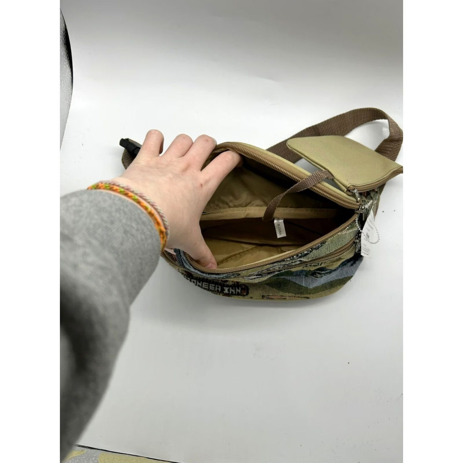 Vintage VINTAGE Route 66 Tapestry Fanny Pack Belt Bag & Fanny Pack Women Tan Adjustable Strap New With Tags Mens Womens Girls Boys Size ONE SIZE - 4 Thumbnail