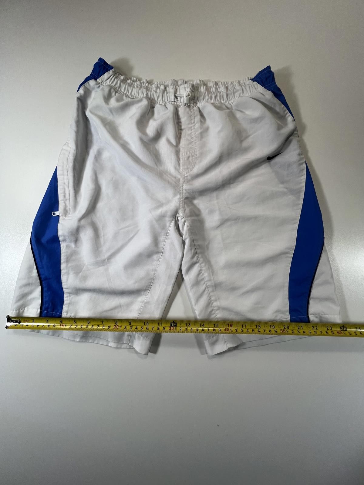 Nike Vintage Nike Men's White and Blue Athletic Shorts Size S Size US 30 / EU 46 - 9 Thumbnail