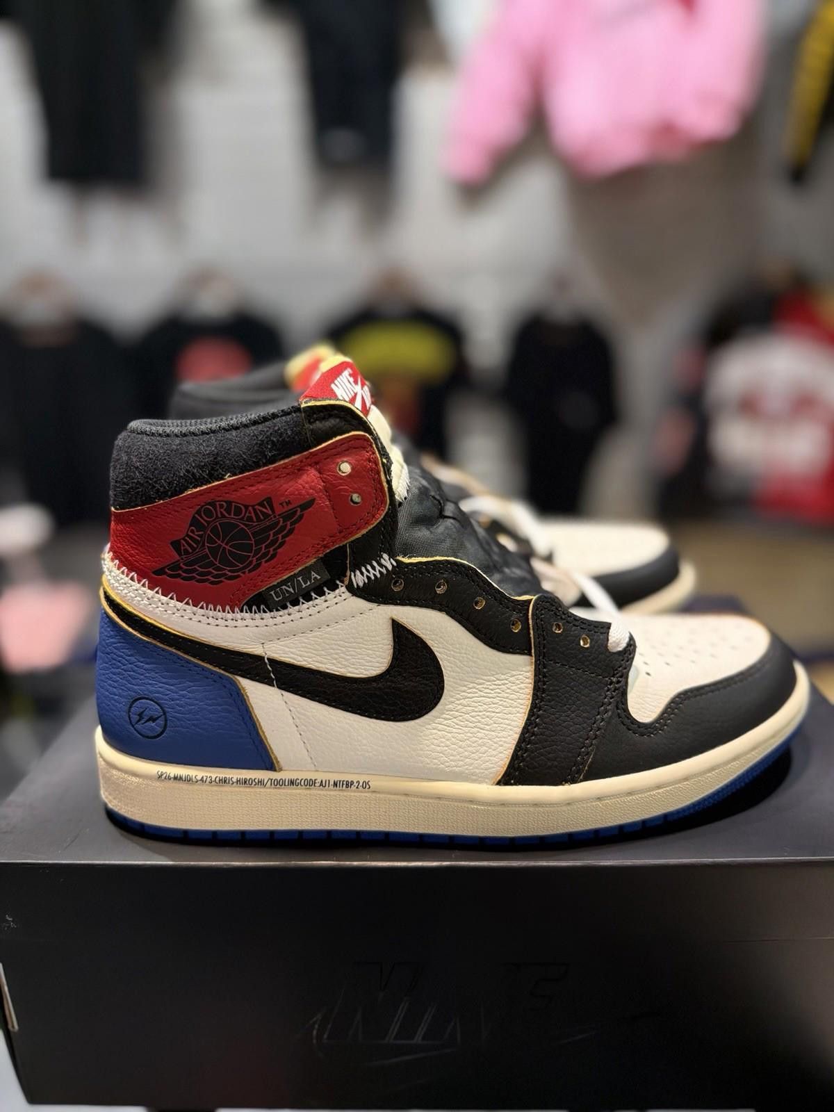 Jordan Brand Air Jordan 1 x Union x Fragment Black and Varsity Red (8.5) Size US 8.5 / EU 41-42 - 1 Thumbnail
