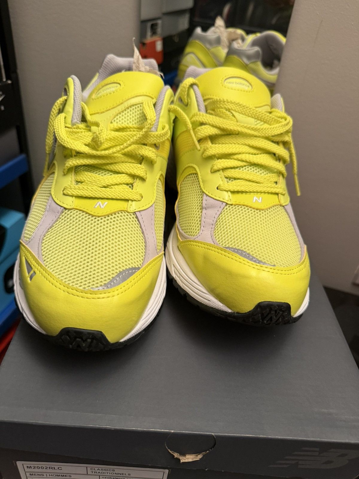 New Balance New Balance 2002r volt green size 13 Size US 13 / EU 46 - 3 Thumbnail