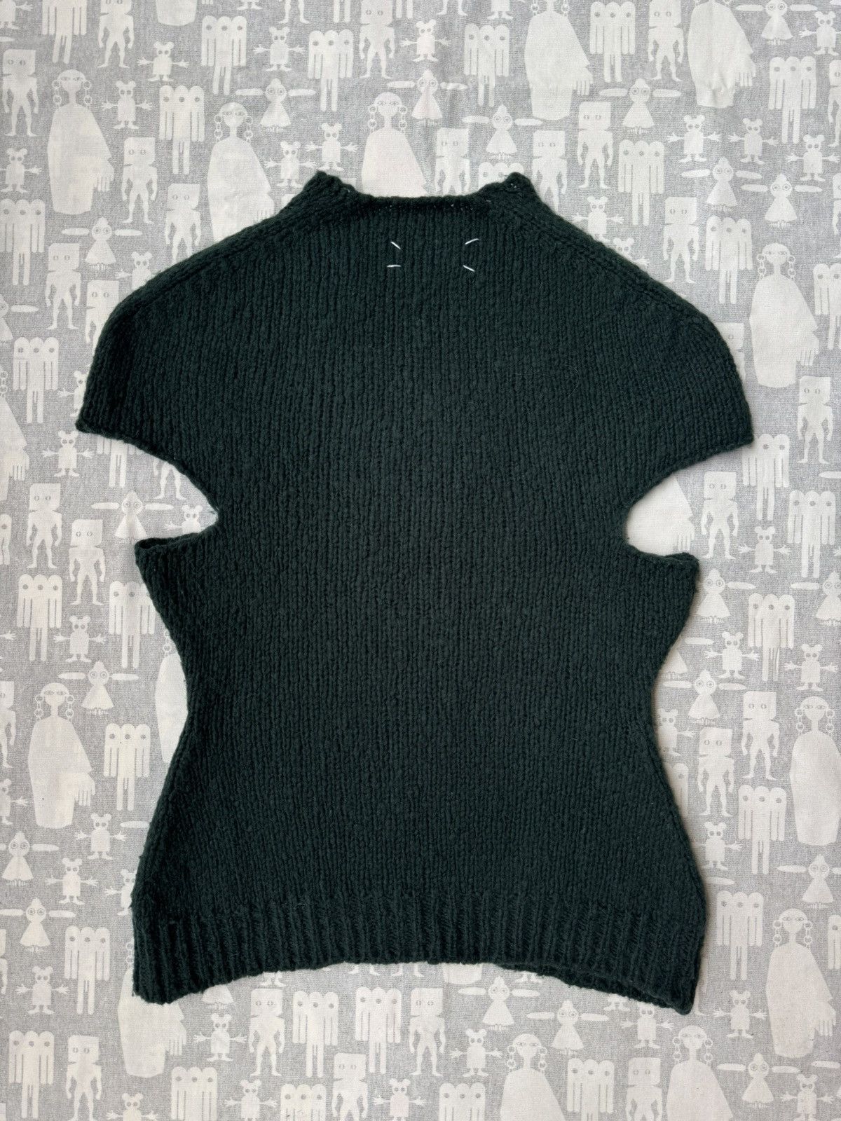 Maison Margiela Maison Martin Margiela AW98 Slits Armholes Flat Knitted Top Size S / US 4 / IT 40 - 4 Thumbnail