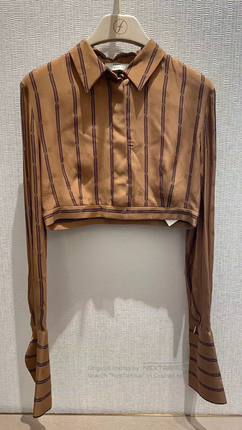 Fendi Fendi Short Fashion Shirt Size XS / US 0-2 / IT 36-38 - 1 Thumbnail