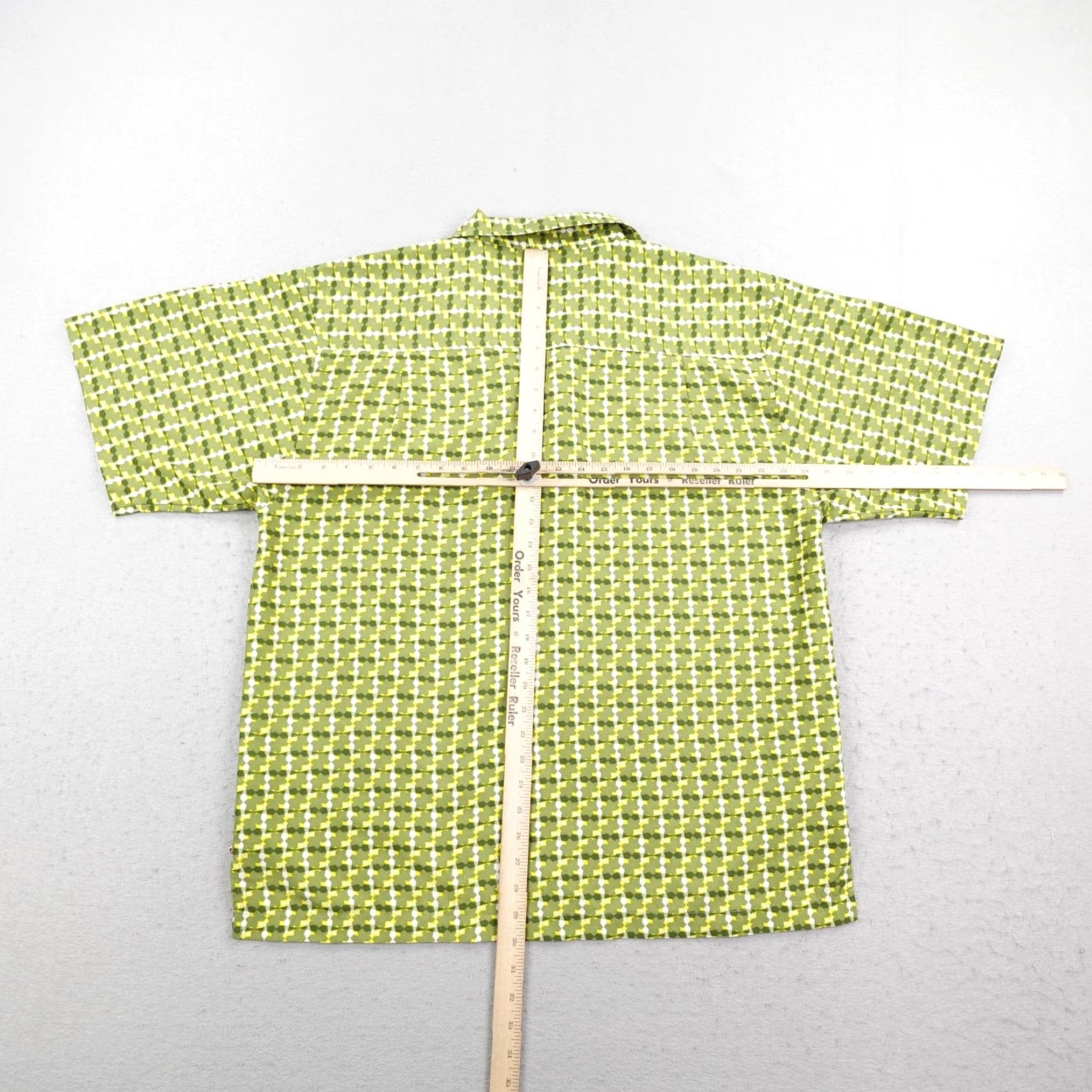 Ocean Pacific VINTAGE Ocean Pacific OP Shirt Men Large Green Geometric Button-Up Short Sleeve Y2K Surf Beach Size US L / EU 52-54 / 3 - 5 Thumbnail