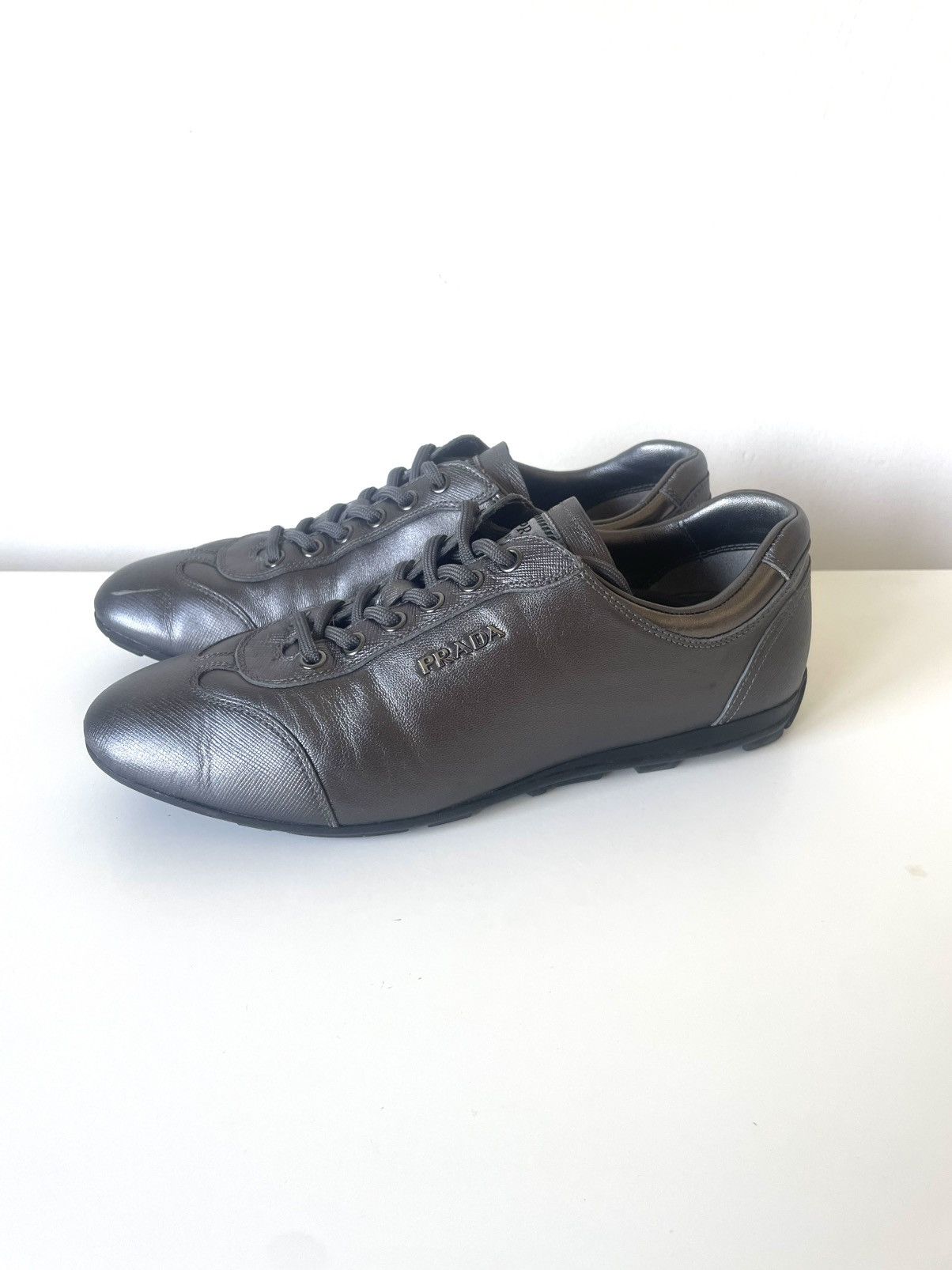 Prada Prada women’s leather sneakers in grey with original box Size US 7.5 / IT 37.5 - 2 Thumbnail