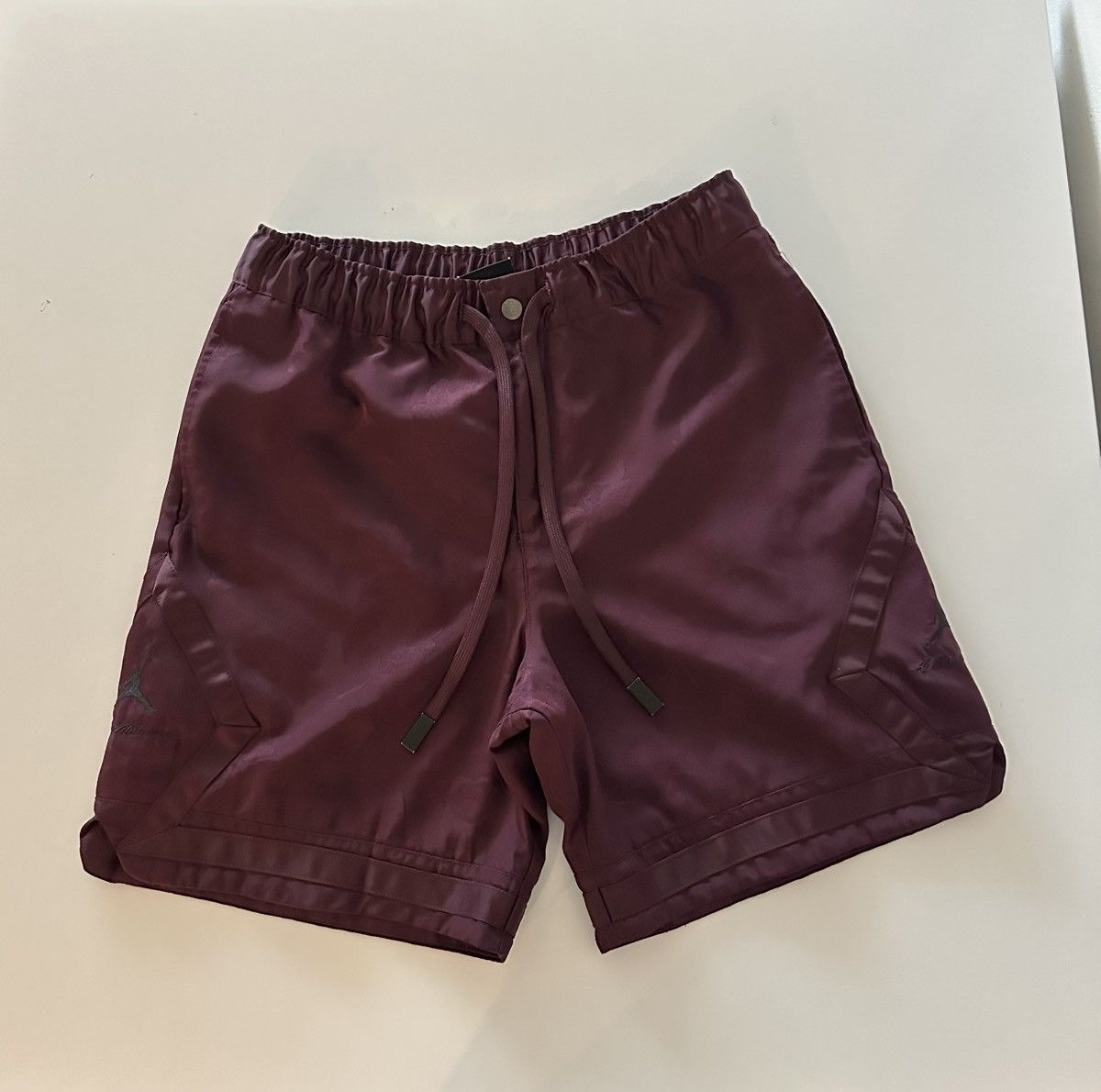 A Ma Maniere × Jordan Brand Jordan X A Ma Maniere Burgundy Jacquard Short Men’s S Floral Size US 31 - 1 Thumbnail