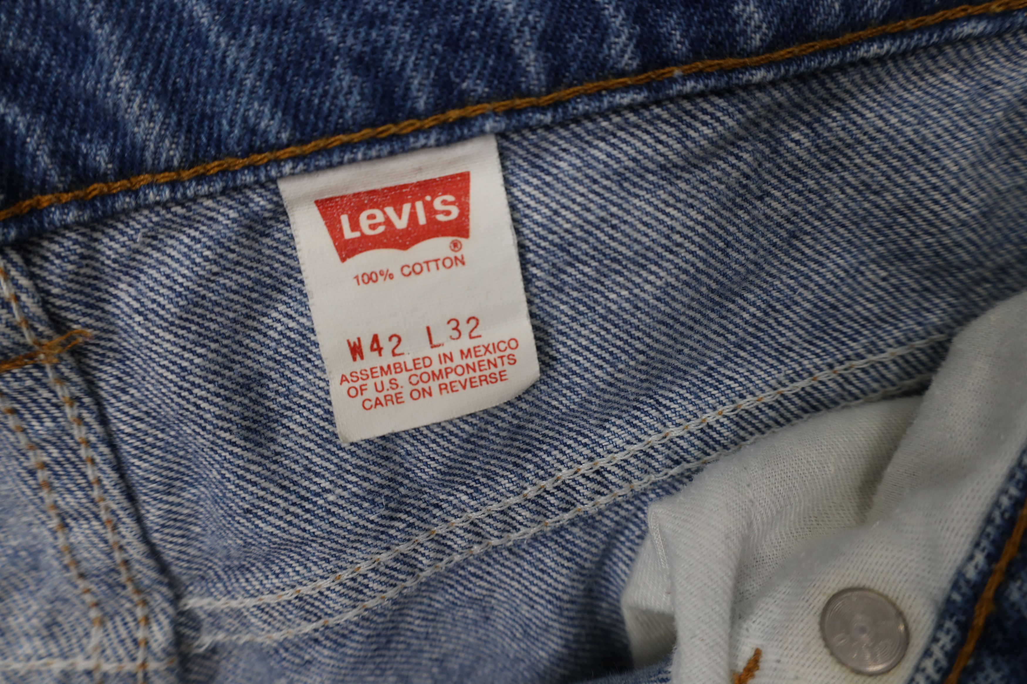 Levi's Vintage 90s Levis 540 Relaxed Fit Wide Leg Jeans Blue Size US 42 / EU 58 - 9 Thumbnail