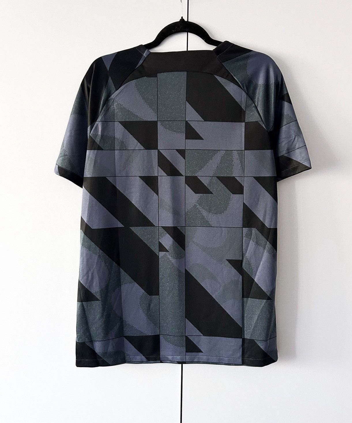 Nike Barselona jersey nike traning 2024 Size US L / EU 52-54 / 3 - 8 Thumbnail