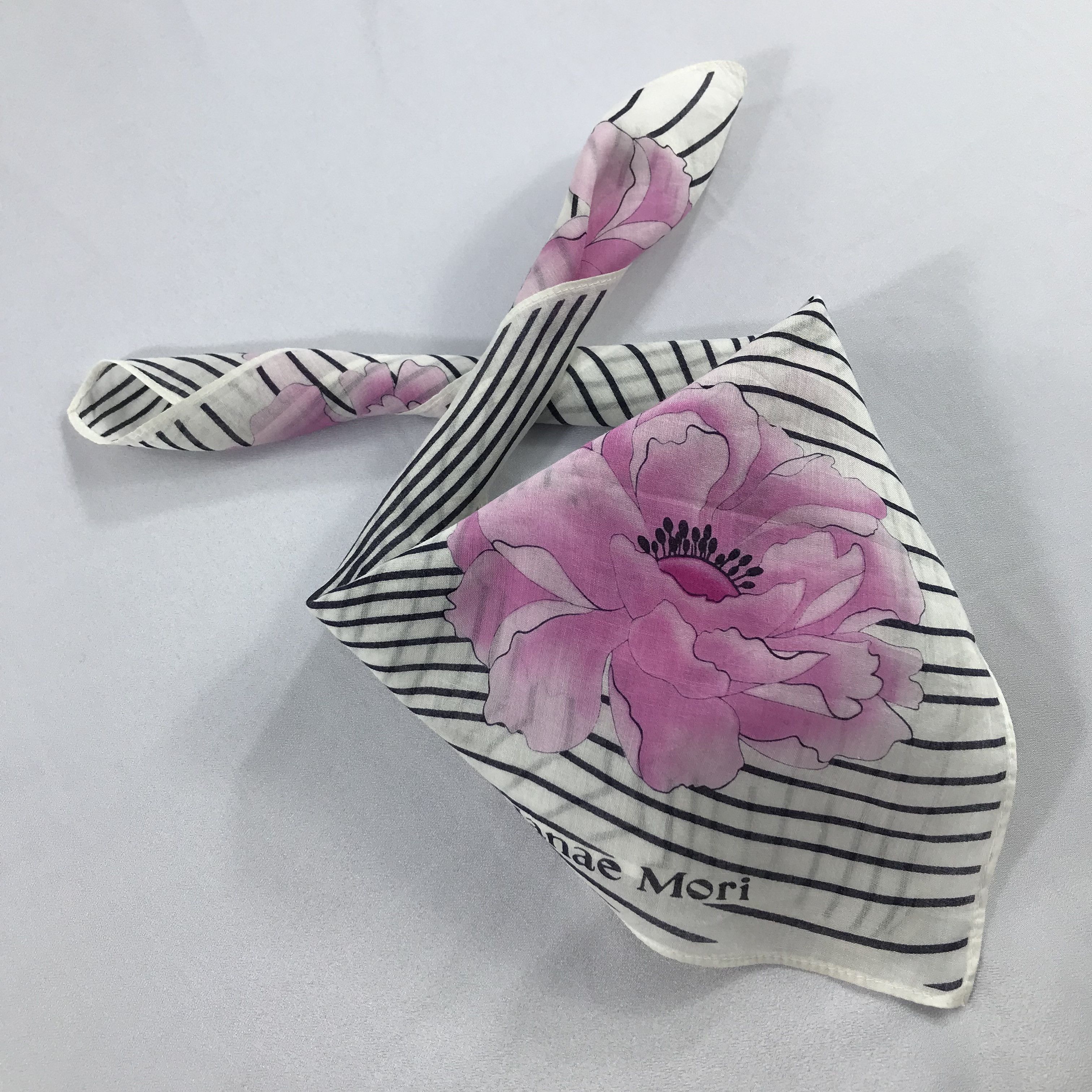 Hanae Mori × Vintage Hanae Mori Bandana / Handkerchief / Neckerchief - S2402 Size ONE SIZE - 4 Thumbnail