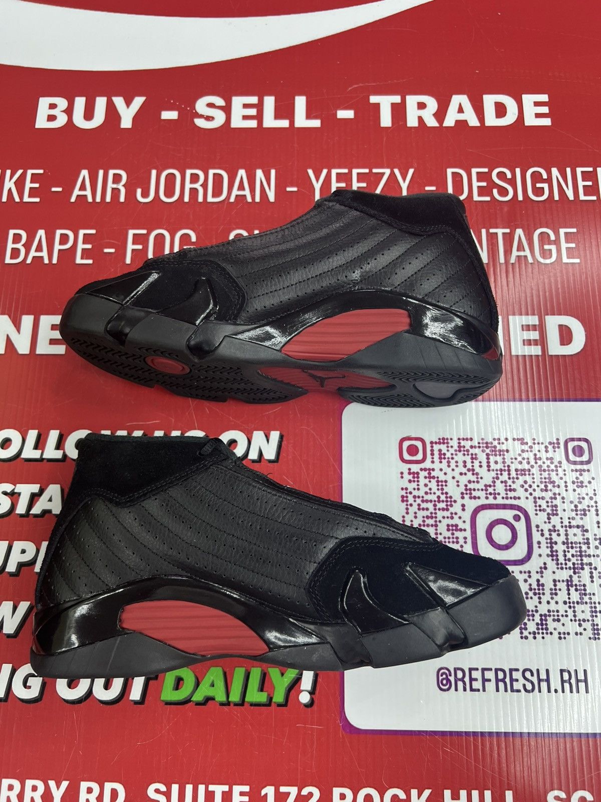 Jordan Brand Air Jordan 14 Last Shot Size 6y Size US 6 / EU 39 - 3 Thumbnail
