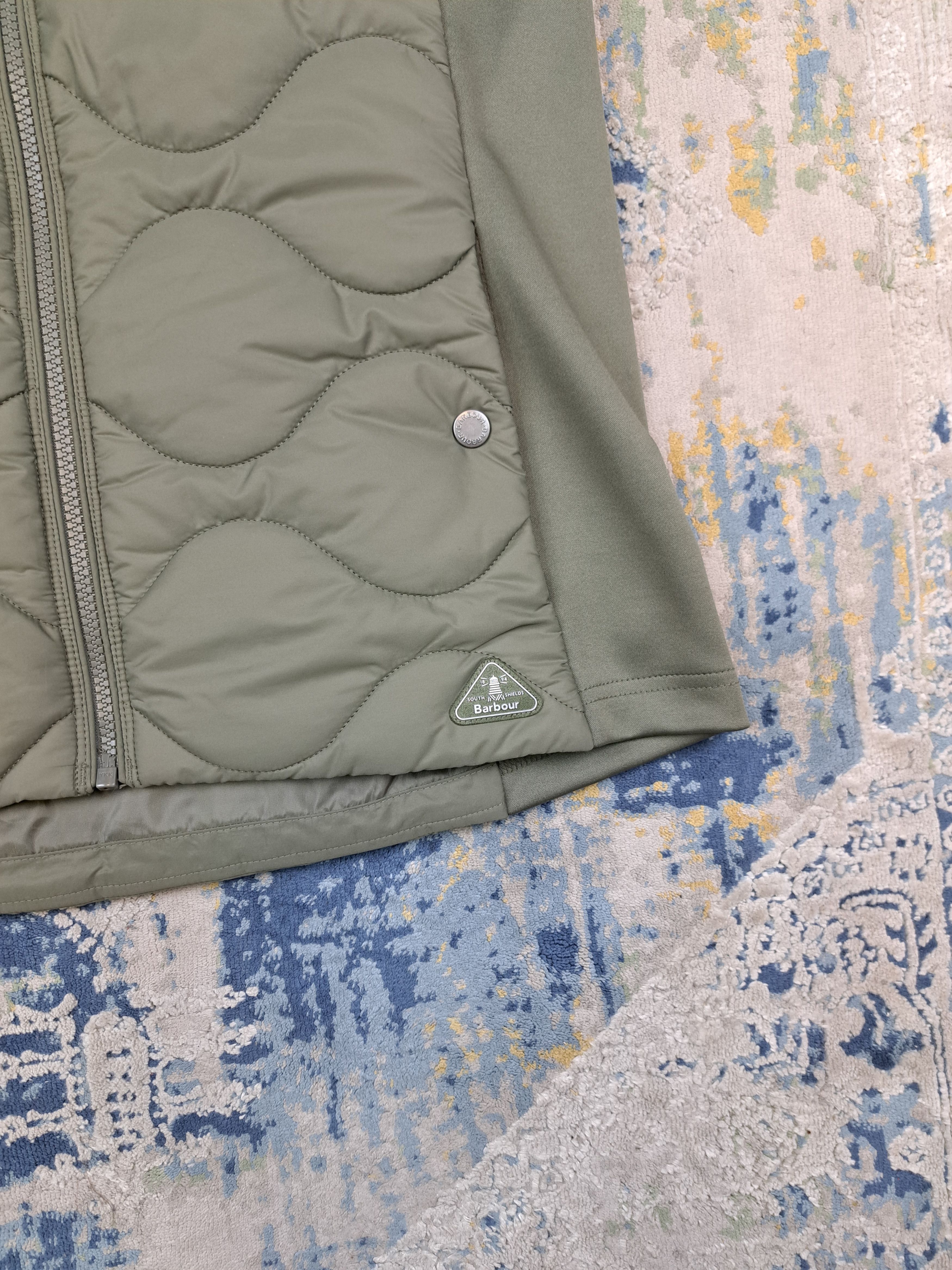 Barbour Barbour Lightweight Hooded Vest Fall Winter Luxury Gorpcore Size M / US 6-8 / IT 42-44 - 3 Thumbnail
