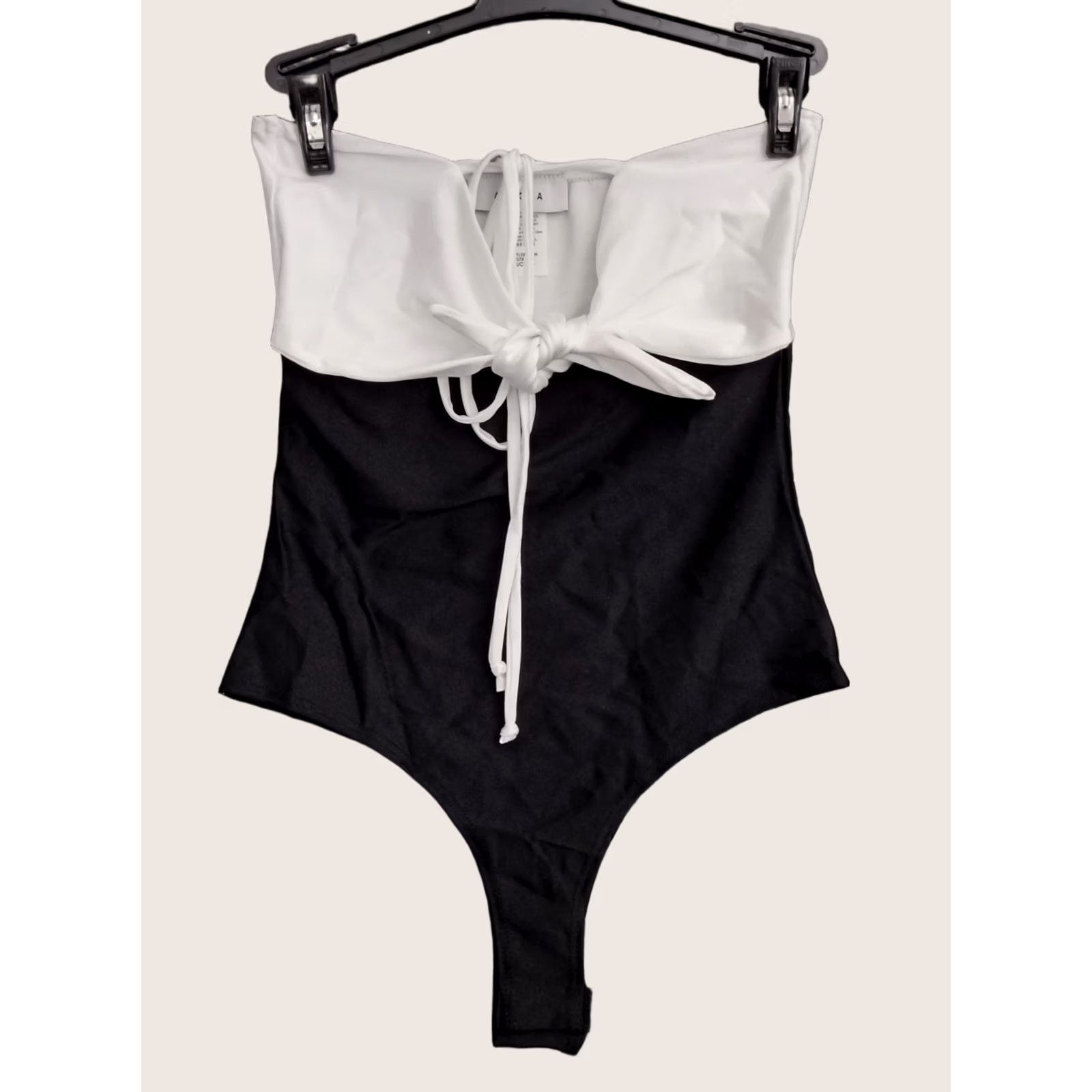 Vintage MAGIA U.S.A Women’s Black & White One Piece Swimsuit Tie Knot Front S Size ONE SIZE - 1 Thumbnail