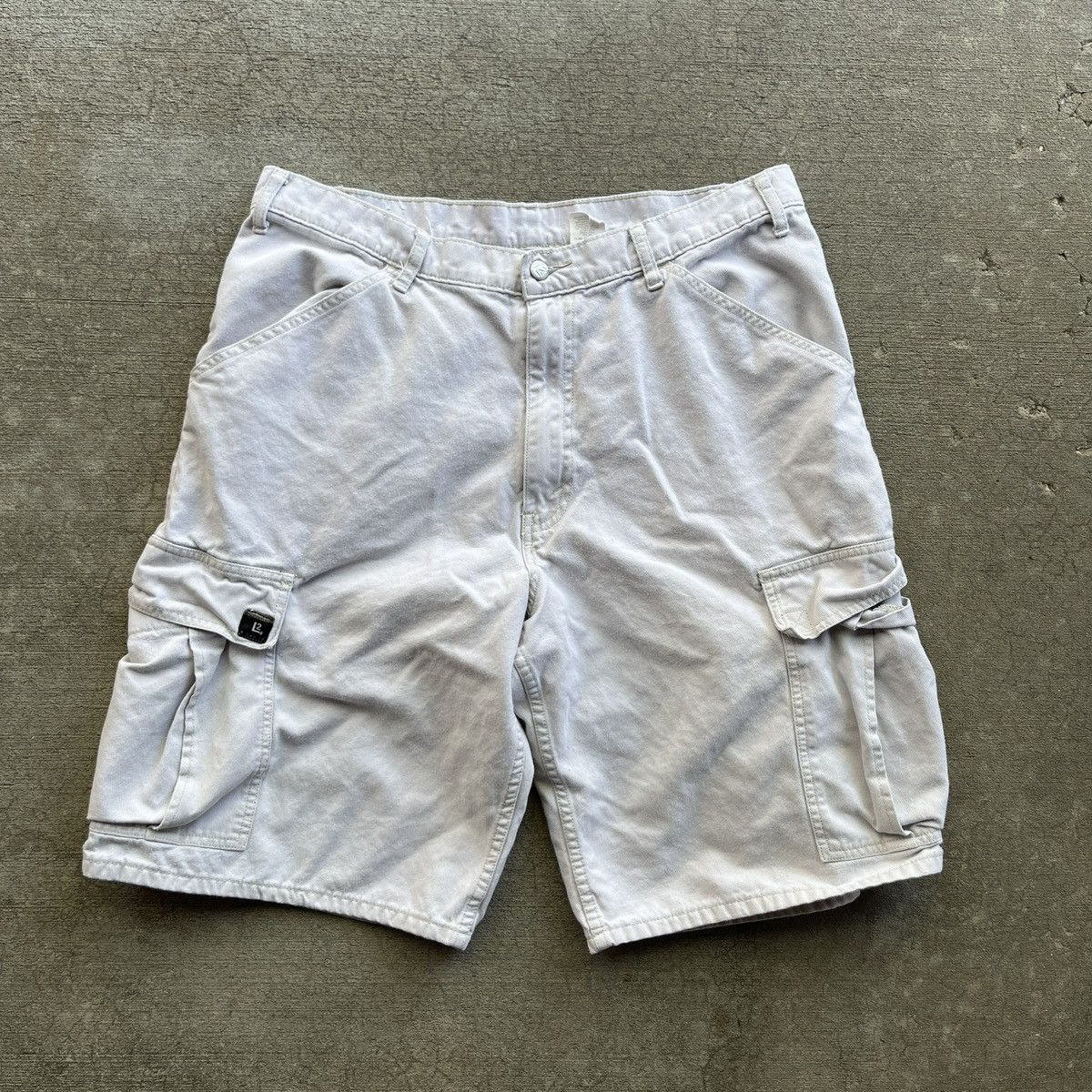Levi's 90s Levis L2 Skatebrand Cargo Short Size US 36 / EU 52 - 1 Thumbnail