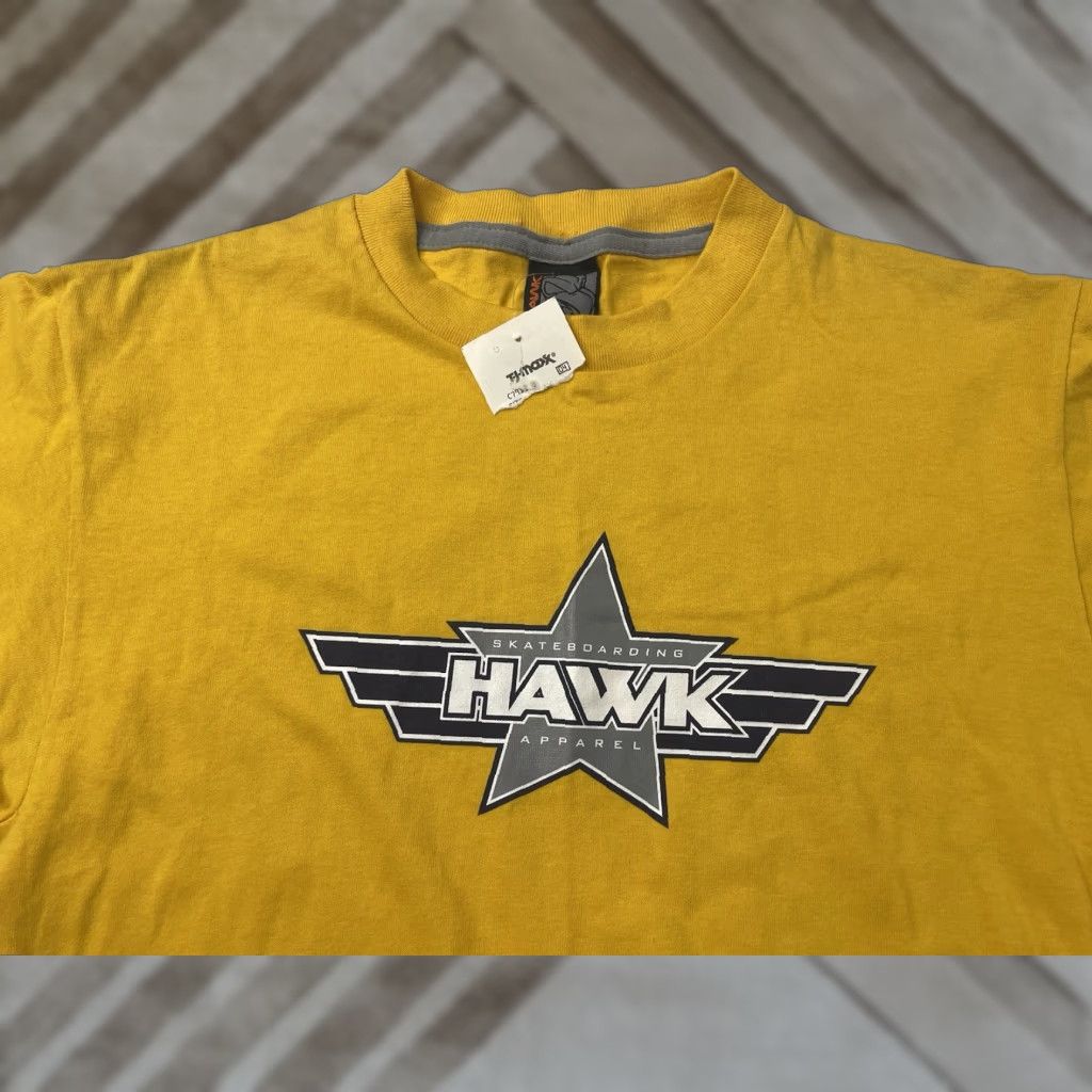 VINTAGE Tony Hawk Skateboarding Apparel T Shirt Skateboard Size S Yellow Cotton Crew Neck Short Sleeve Unisex Adults 90s Logo NWT