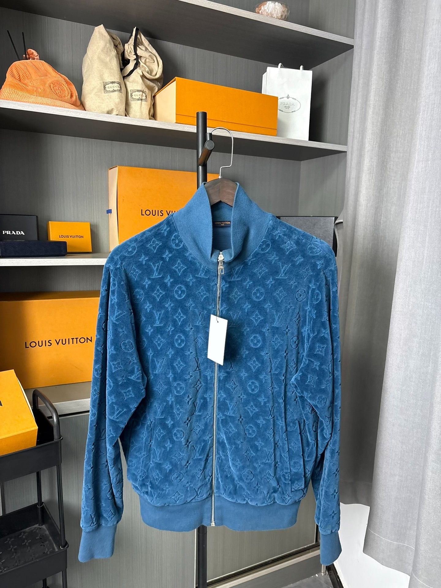 Louis Vuitton Louis Vuitton Retro Blue Jacket M Women Size M / US 6-8 / IT 42-44 - 1 Thumbnail