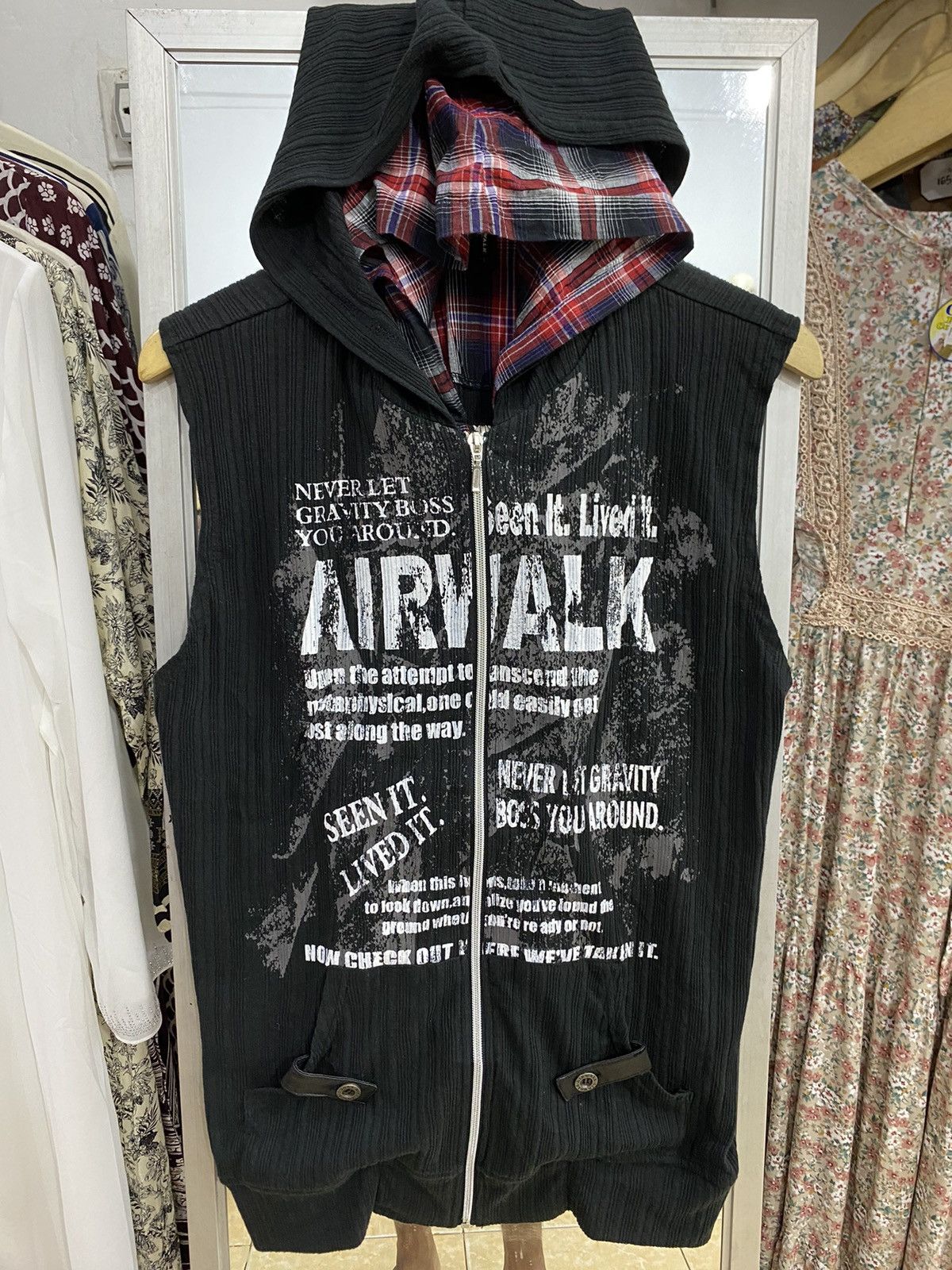 Airwalk Y2K Airwalk Double Layer Poem Sleeveless Size US L / EU 52-54 / 3 - 5 Thumbnail