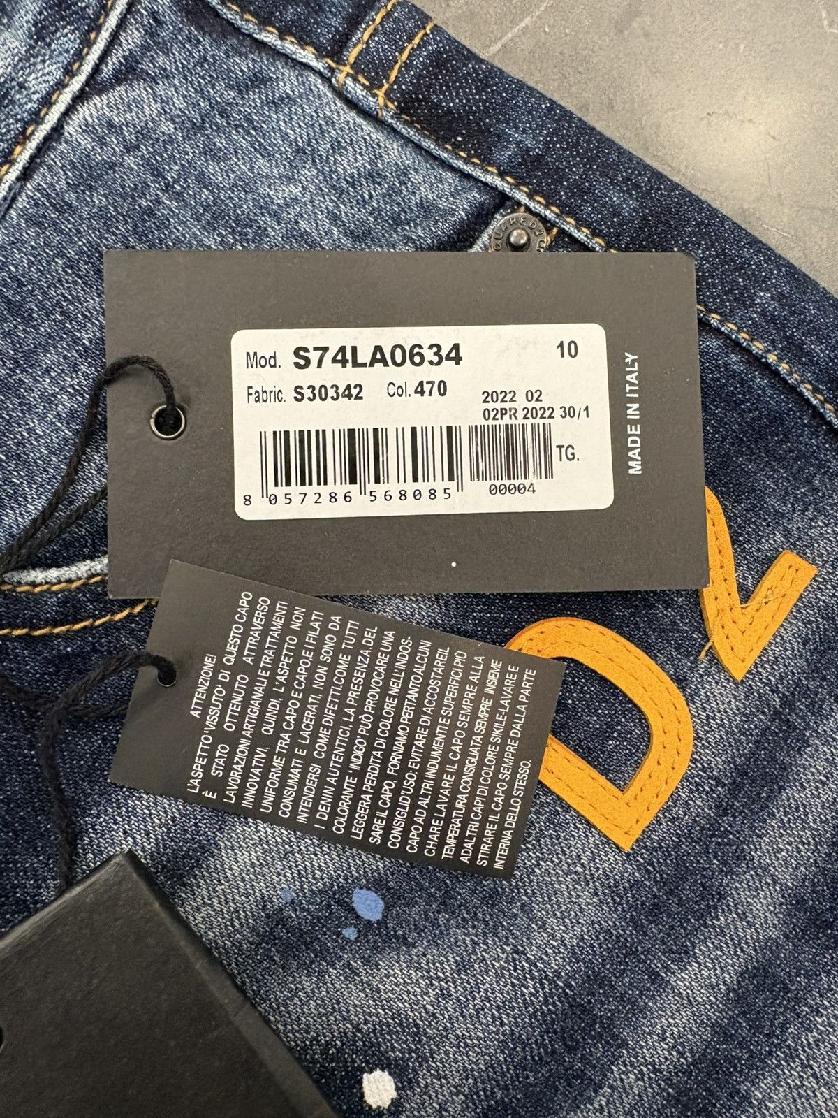 Dsquared2 NWT Dsquared2 Paint Splatter Distressed Denim Jeans 33 1964 Size US 33 - 7 Thumbnail