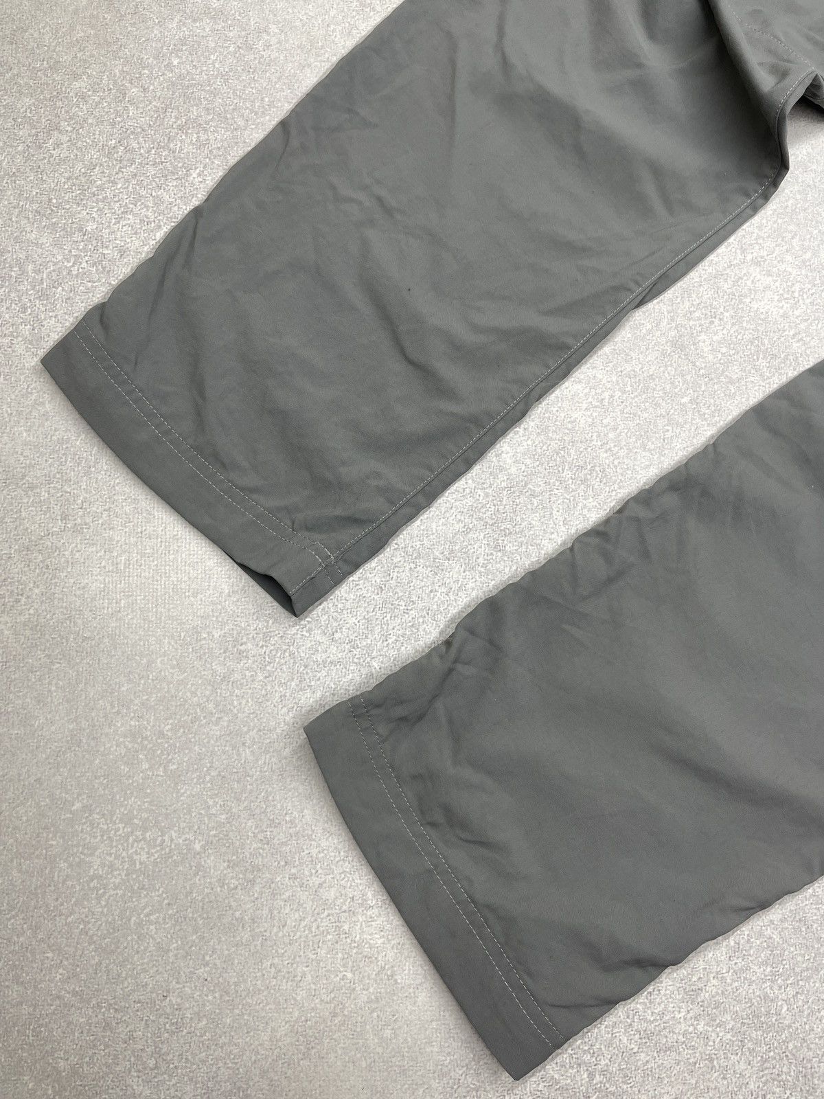 Berghaus Mens Berghaus Nylon Cargo Pants Grey Outdoor Gorpcore Size L Size US 34 / EU 50 - 11 Thumbnail