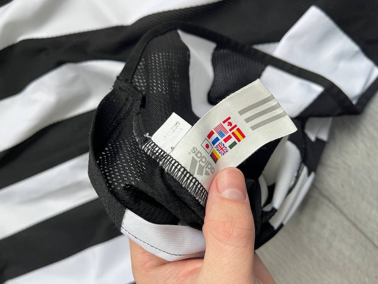Adidas × Streetwear × Vintage Newcastle United home Germany football Size US L / EU 52-54 / 3 - 12 Thumbnail