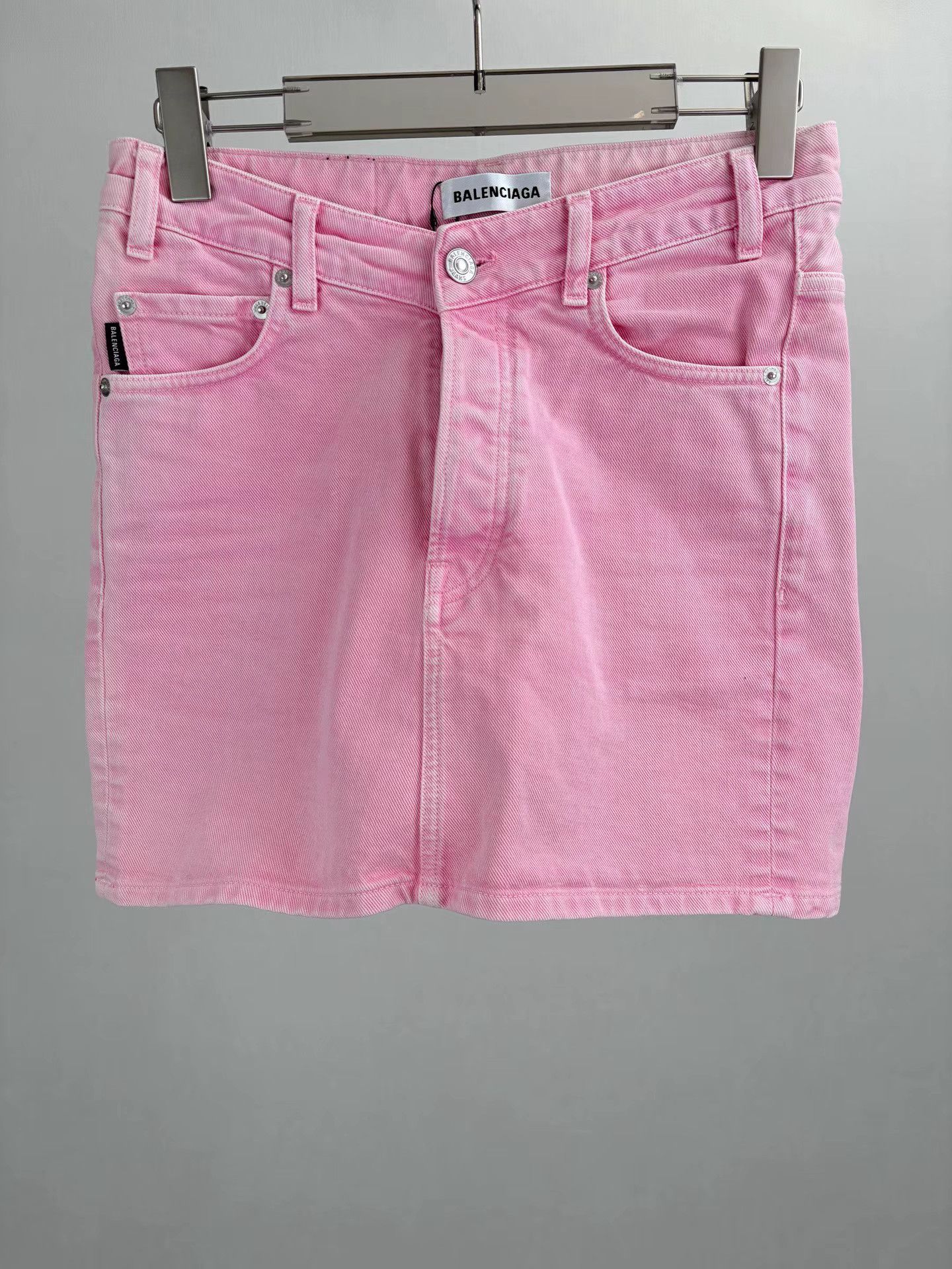 Balenciaga BALENCIAGA Pink Leather Tag Distressed Denim Shorts Size 36" / US 14 / IT 50 - 1 Thumbnail