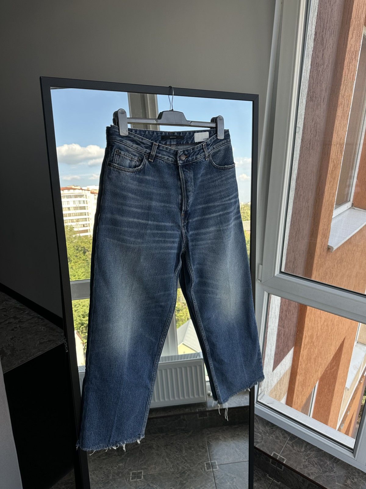Haikure Haikure Betty Mid Blue Baggy Women’s Japanese Jeans US 8 Size 30" / US 8 / IT 44 - 2 Thumbnail