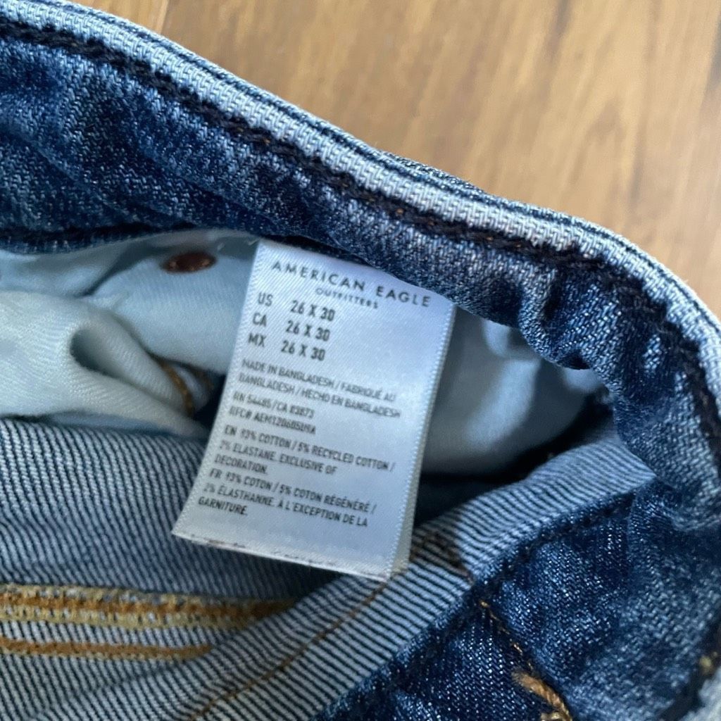American Eagle Outfitters 2 Pair Men’s Straight Leg American Eagle Jeans 1 NWT $50 28 Size US 26 / EU 42 - 11 Thumbnail