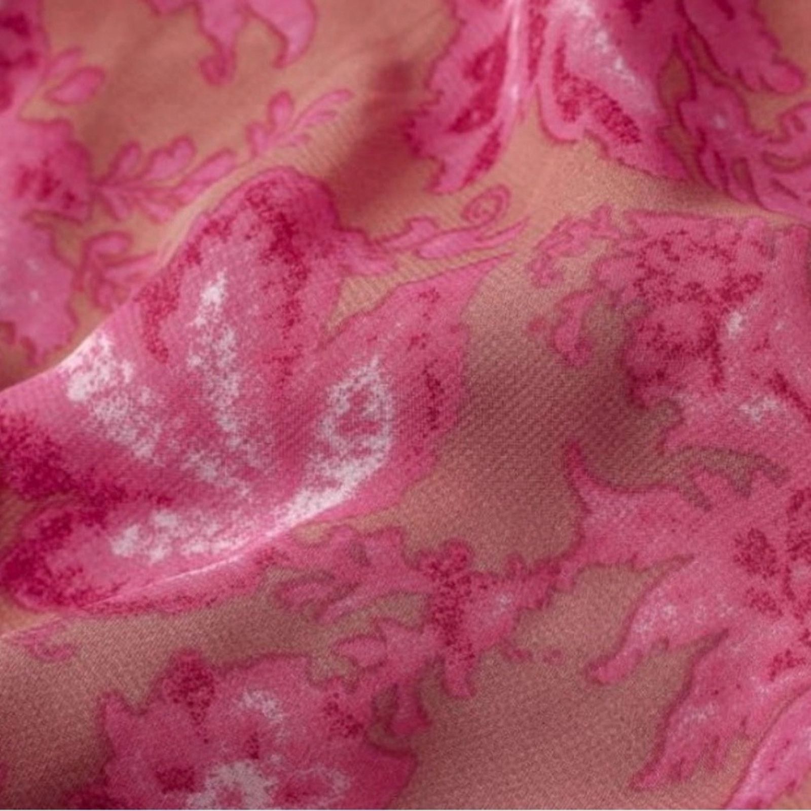 Other New Chic Pink Floral Romper size S Size 26" / US 2 / IT 38 - 3 Thumbnail