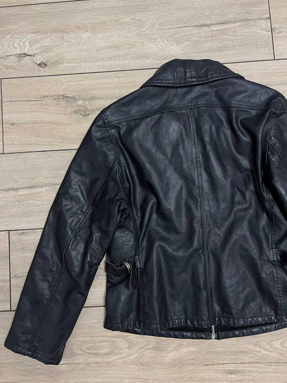Giorgio Armani Vintage Armani Jeans Leather Jacket Motorcycle Style US 10 Size L / US 10 / IT 46 - 4 Thumbnail