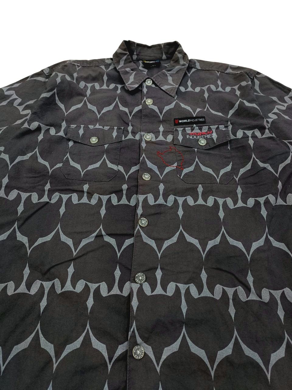 World Industries Rare Vintage World Industries AOP Logo Silhouette Workshirt Size US XL / EU 56 / 4 - 3 Thumbnail