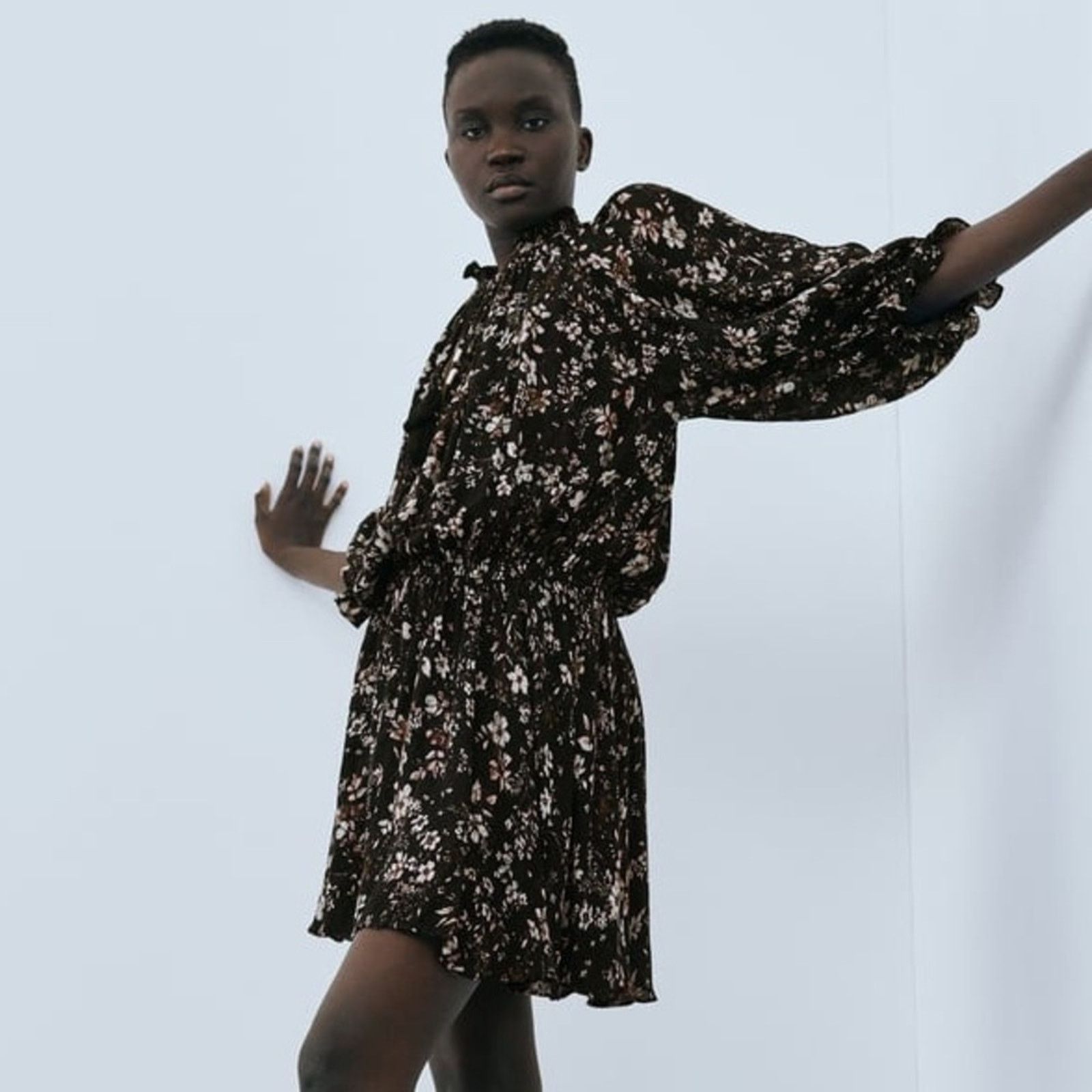 Zara ZARA SHORT FLORAL PRINT DRESS BLACK / WHITE Size M / US 6-8 / IT 42-44 - 2 Thumbnail