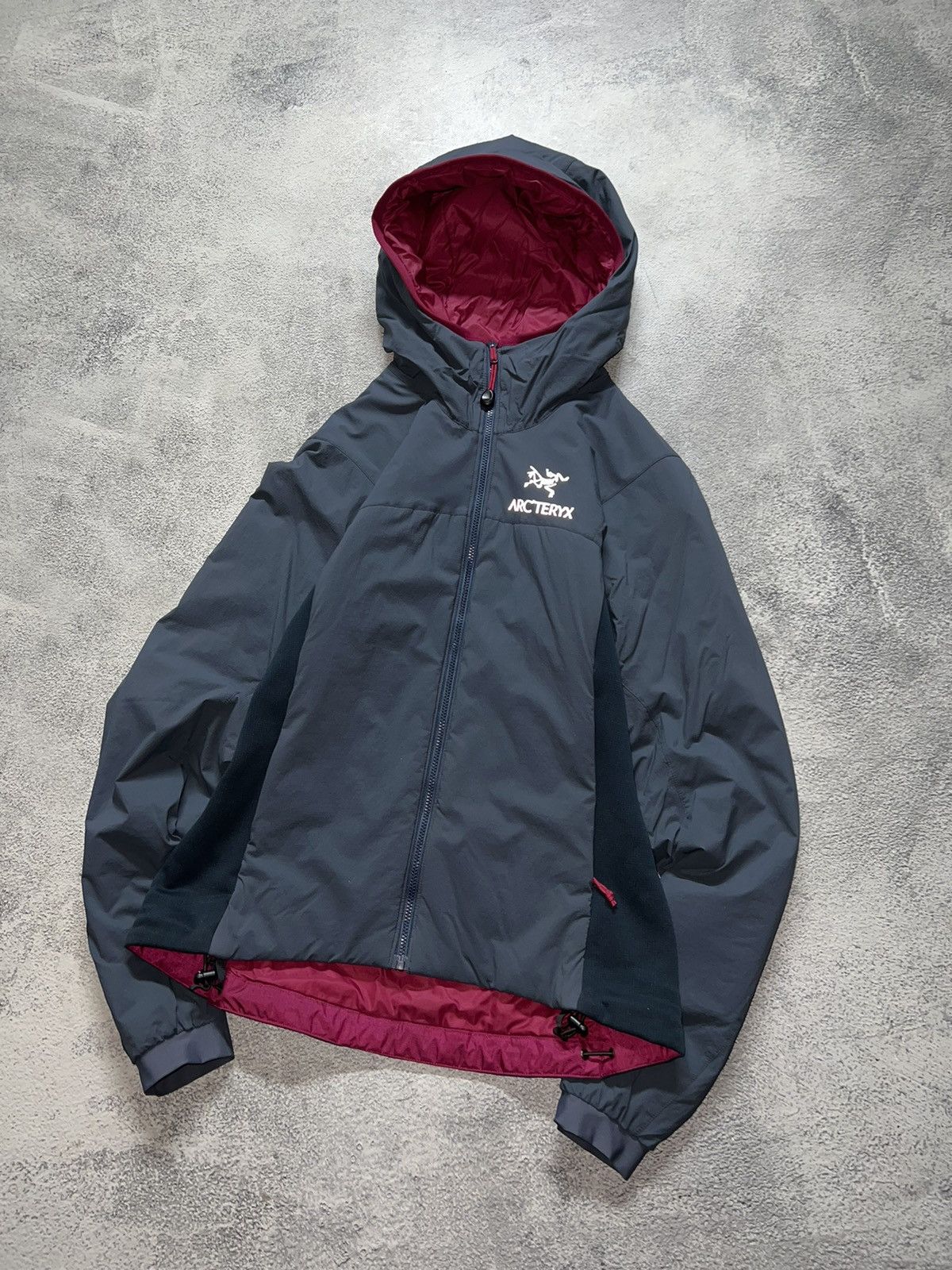 Arc'teryx Vintage Y2k Arc’teryx 🩶 Nylon Reflective Logo Jacket 00’s Size XS / US 0-2 / IT 36-38 - 4 Thumbnail