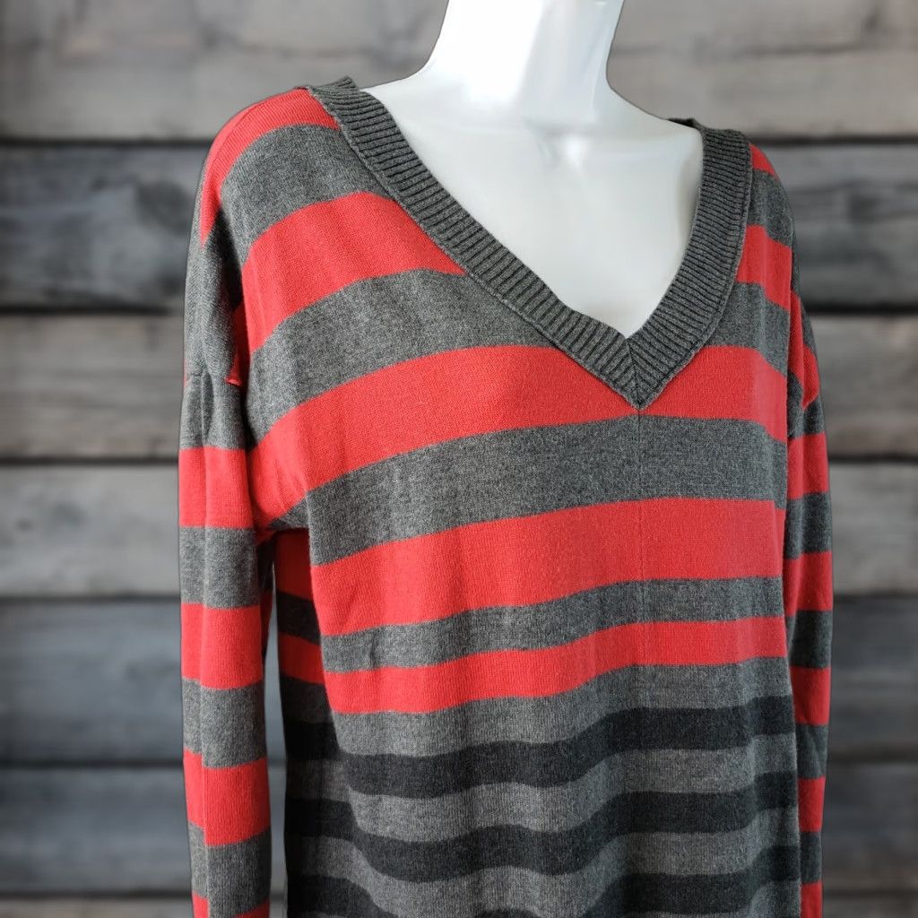 Vintage Caslon Womens Double V-Neck Sweater Sz Medium Gray Red Stripe Cotton Blend Size M / US 6-8 / IT 42-44 - 1 Thumbnail