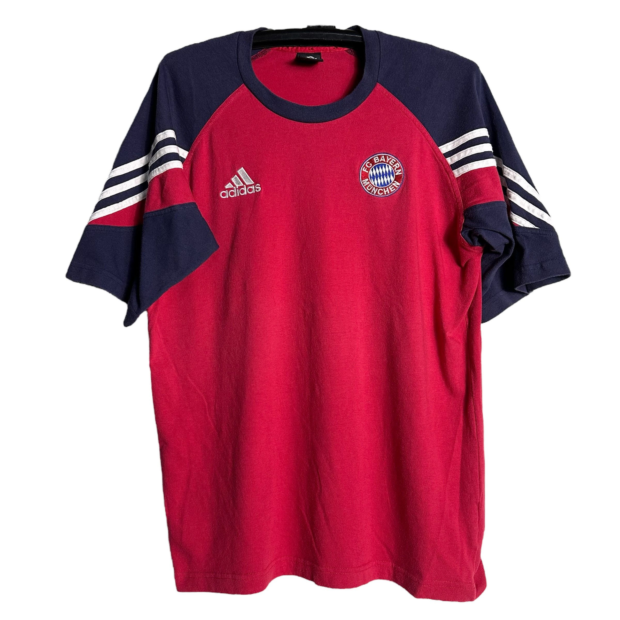 Adidas 🔥RARE🔥Vintage Adidas x Bayern Munchen FC Sportwear T-shirt Size US M / EU 48-50 / 2 - 1 Thumbnail